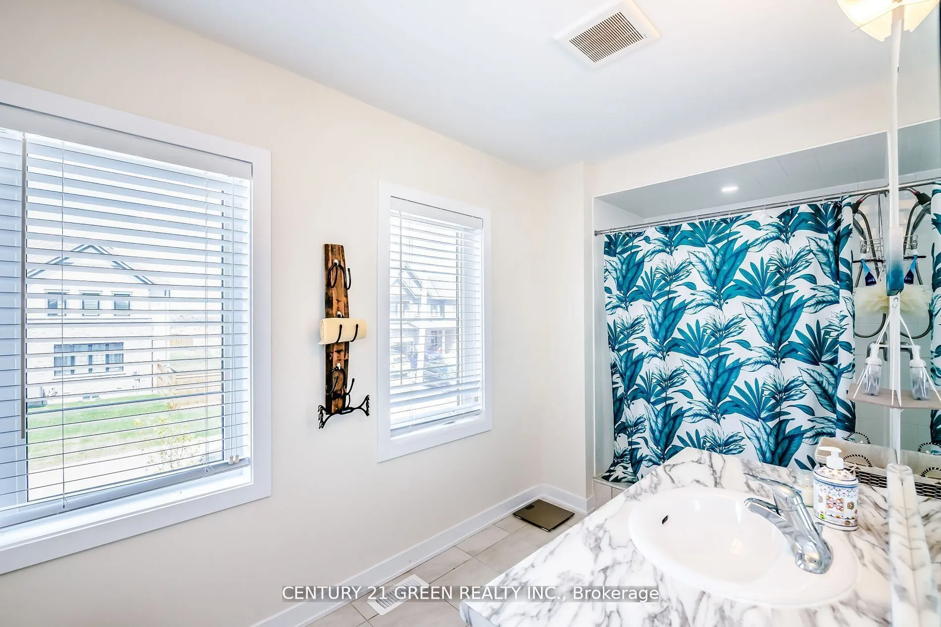 414 Eastbridge Avenue