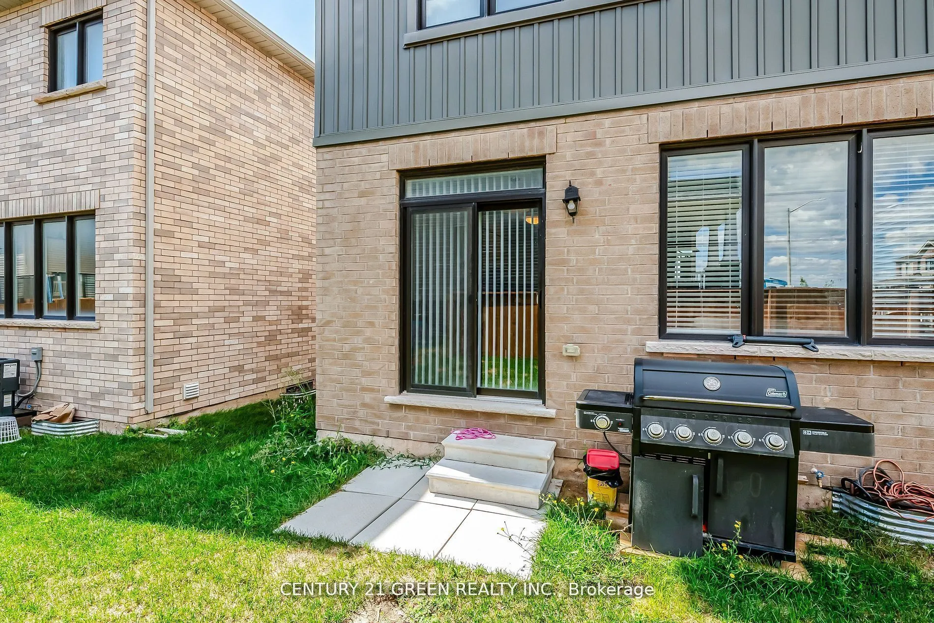 414 Eastbridge Avenue