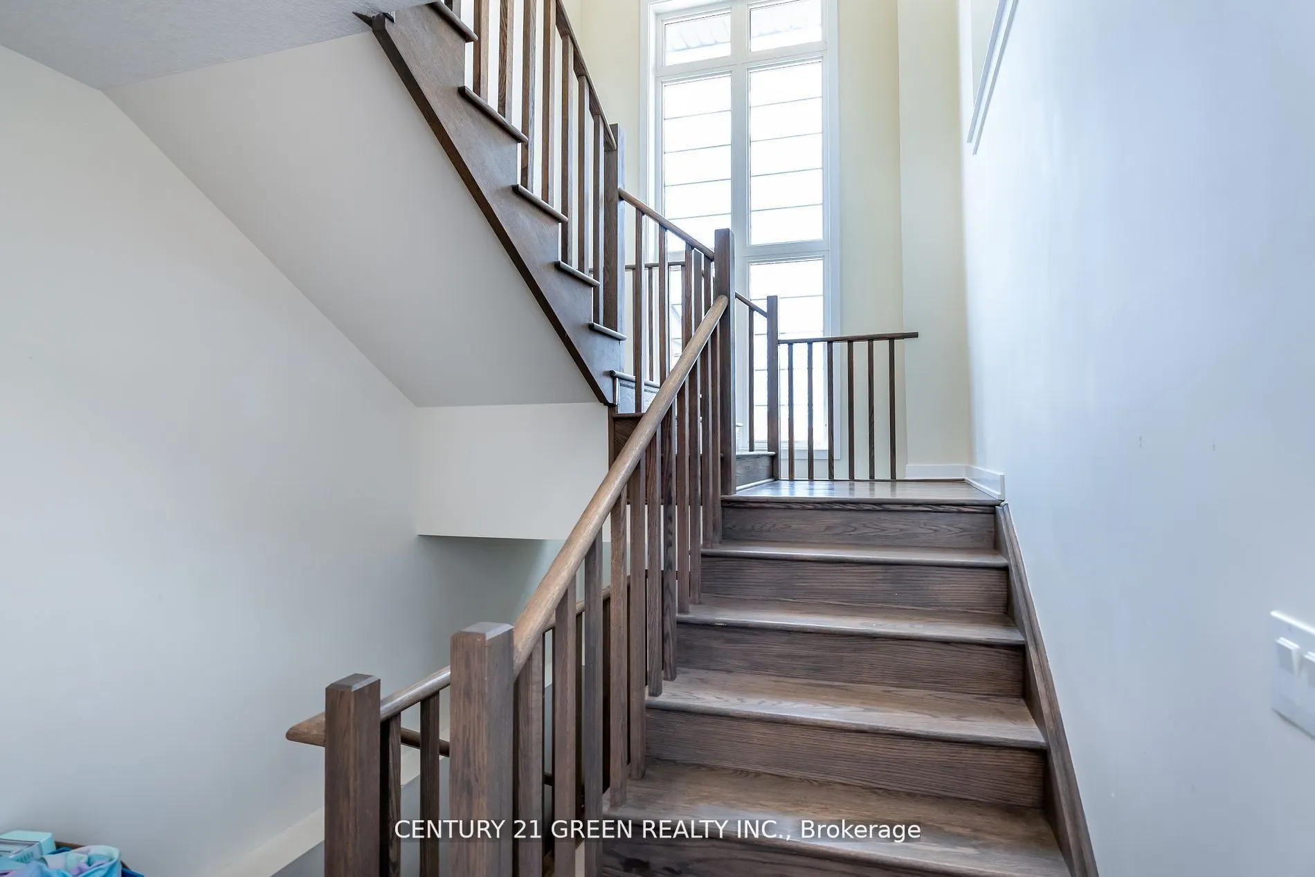 414 Eastbridge Avenue