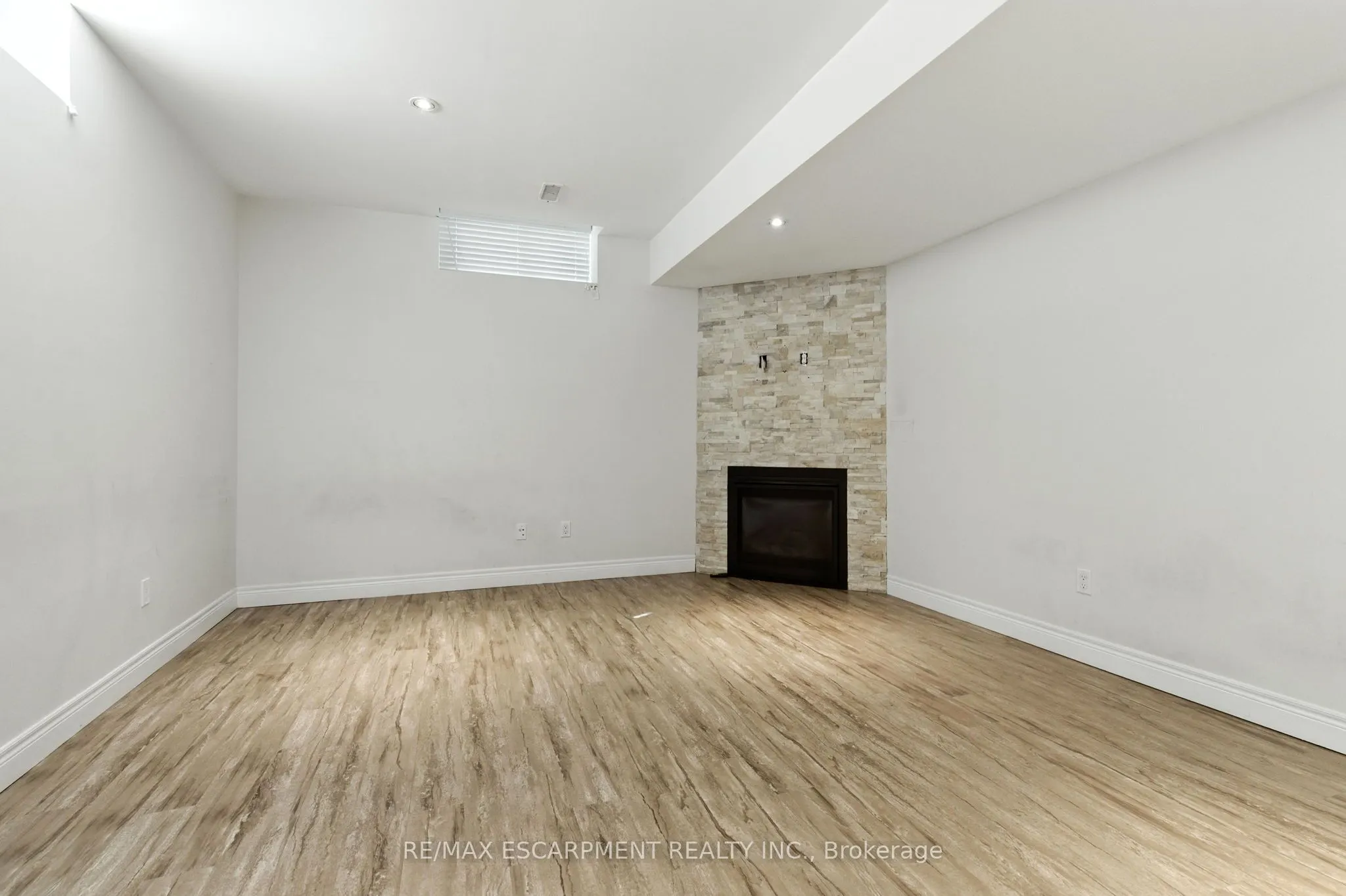 43 Riesling Court