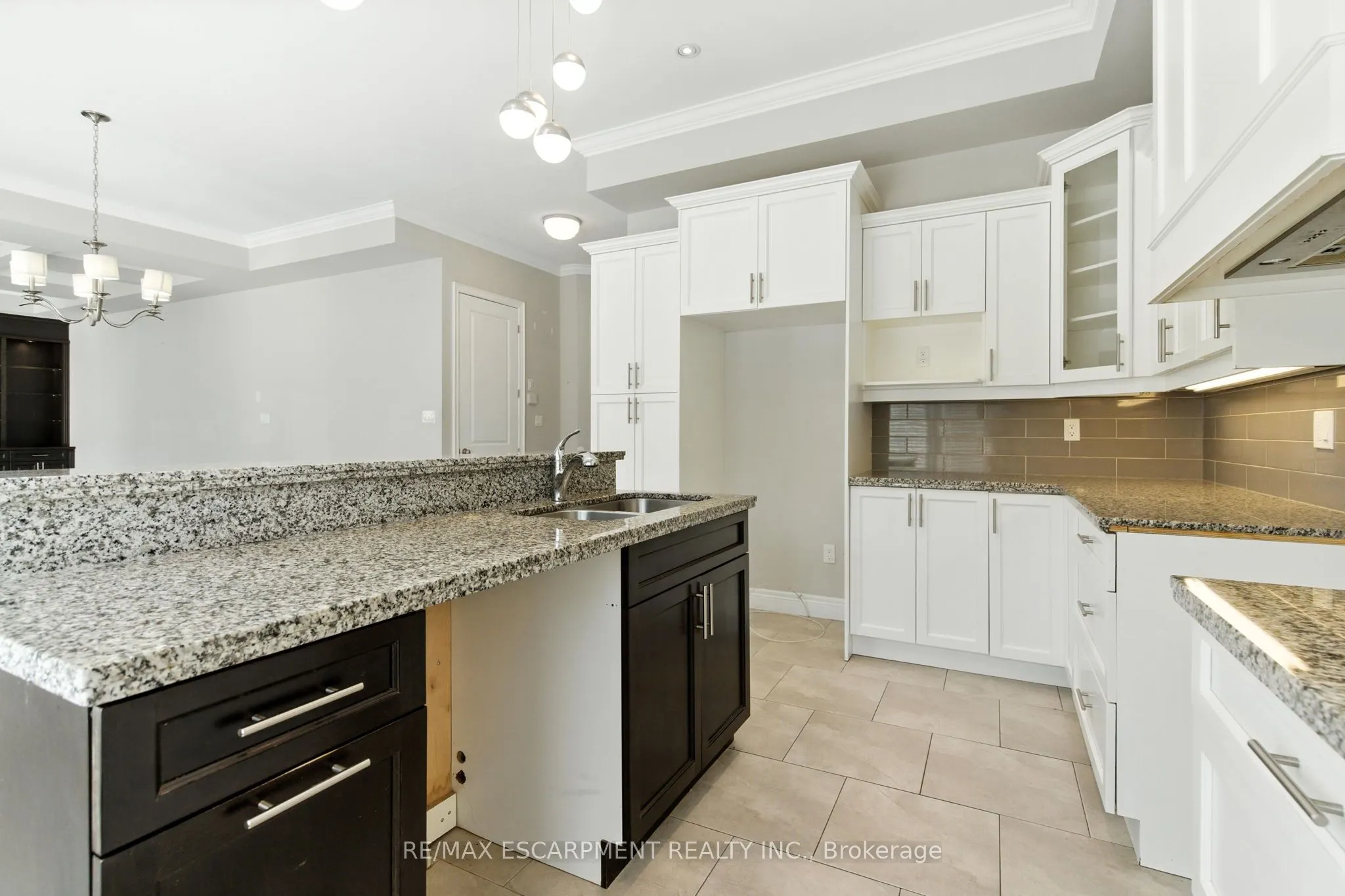 43 Riesling Court
