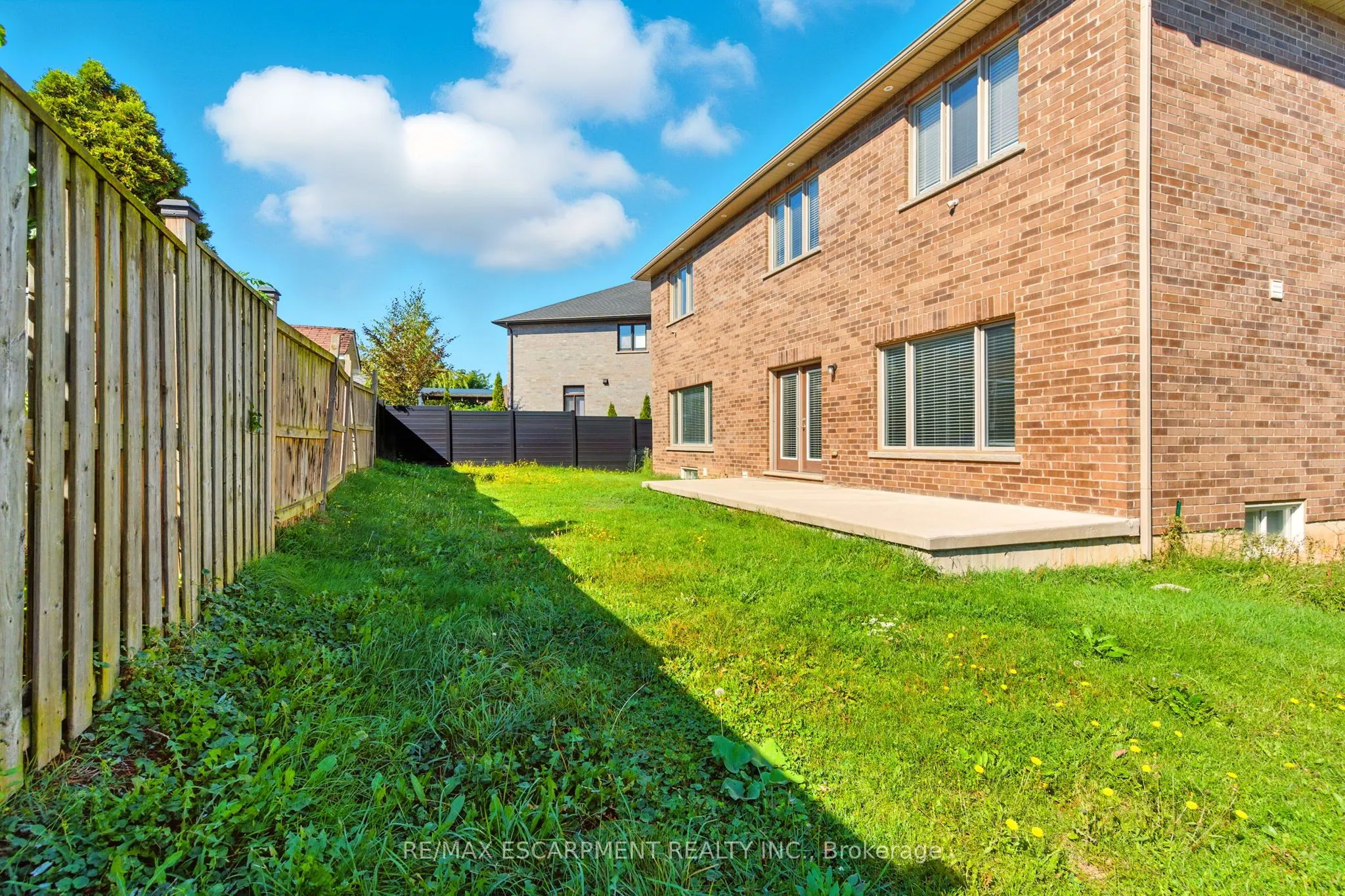 43 Riesling Court
