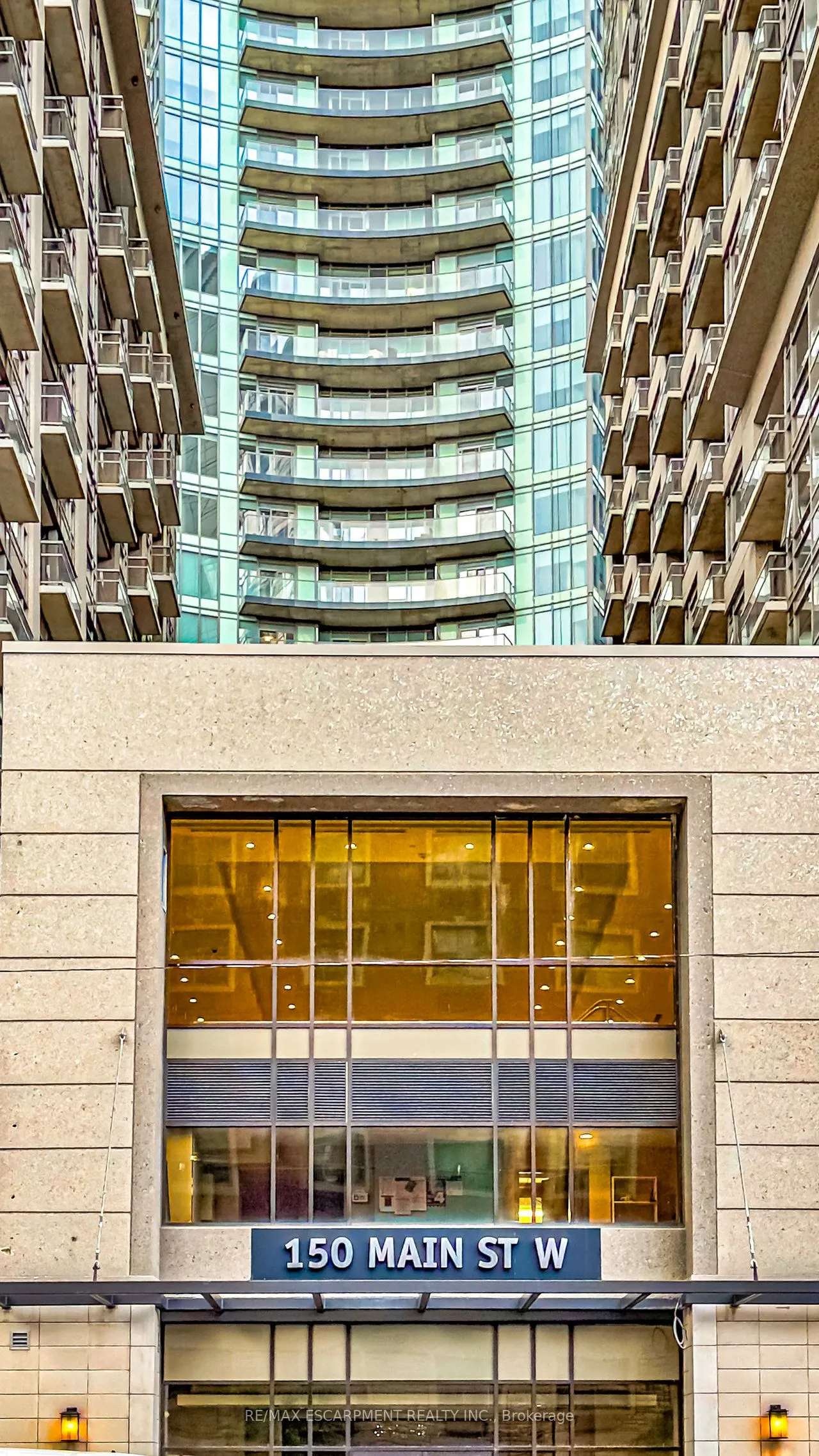 150 Main Street W, #801