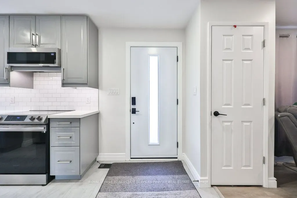 47 Castlefield Drive, #Upper