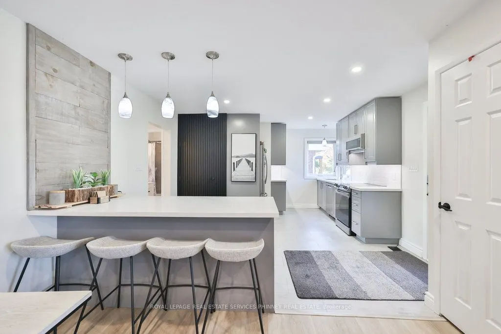 47 Castlefield Drive, #Upper