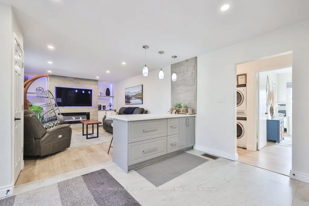 47 Castlefield Drive, #Upper