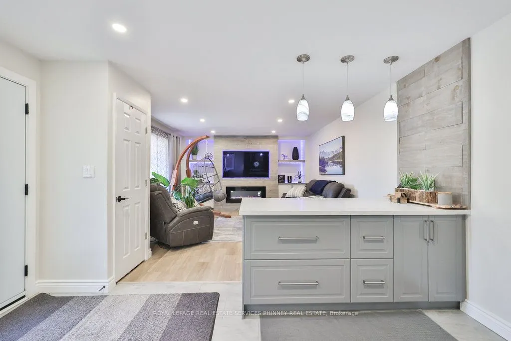 47 Castlefield Drive, #Upper