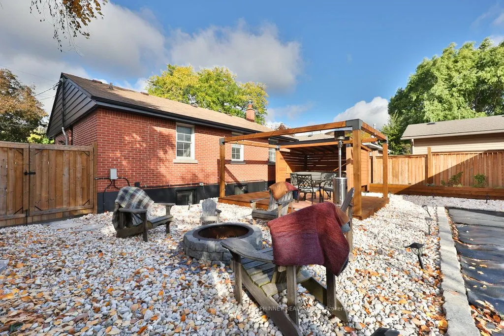 47 Castlefield Drive, #Upper