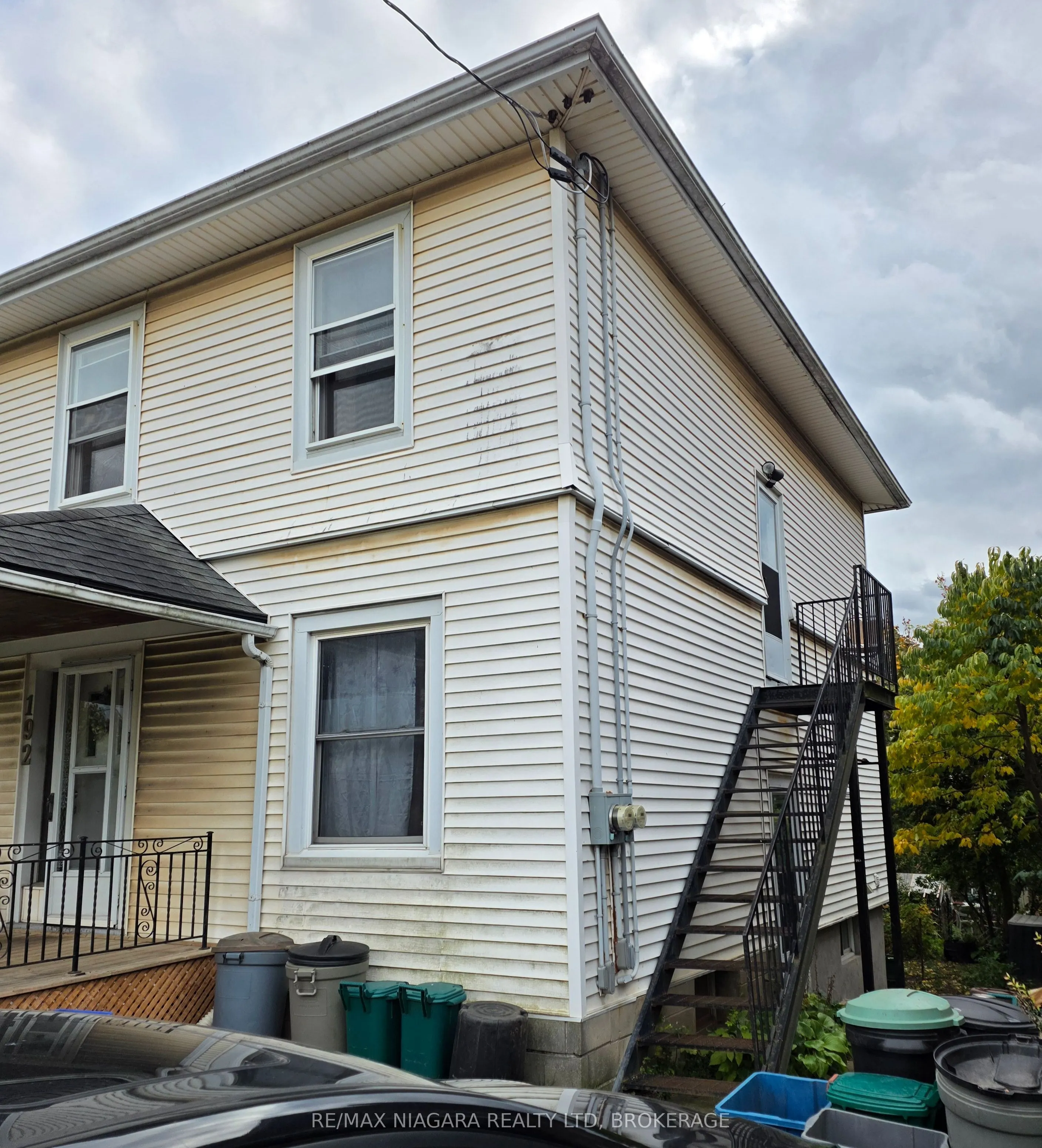 192 Queenston Street