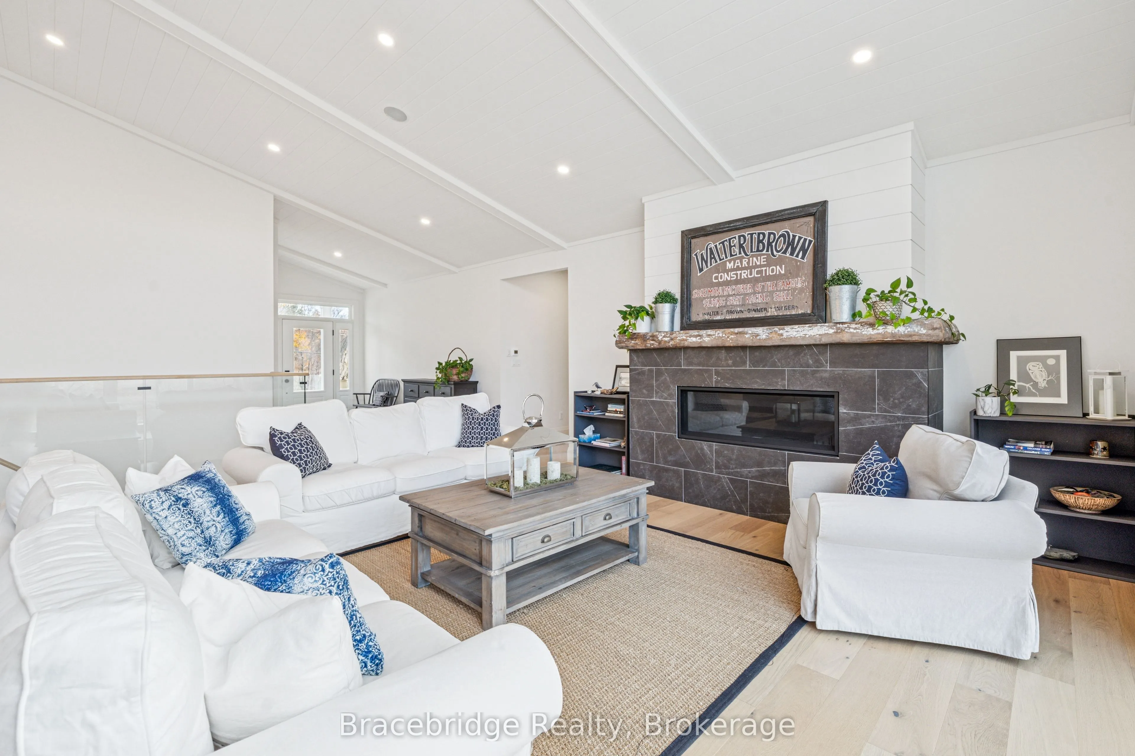 1006 Stephens Bay Road