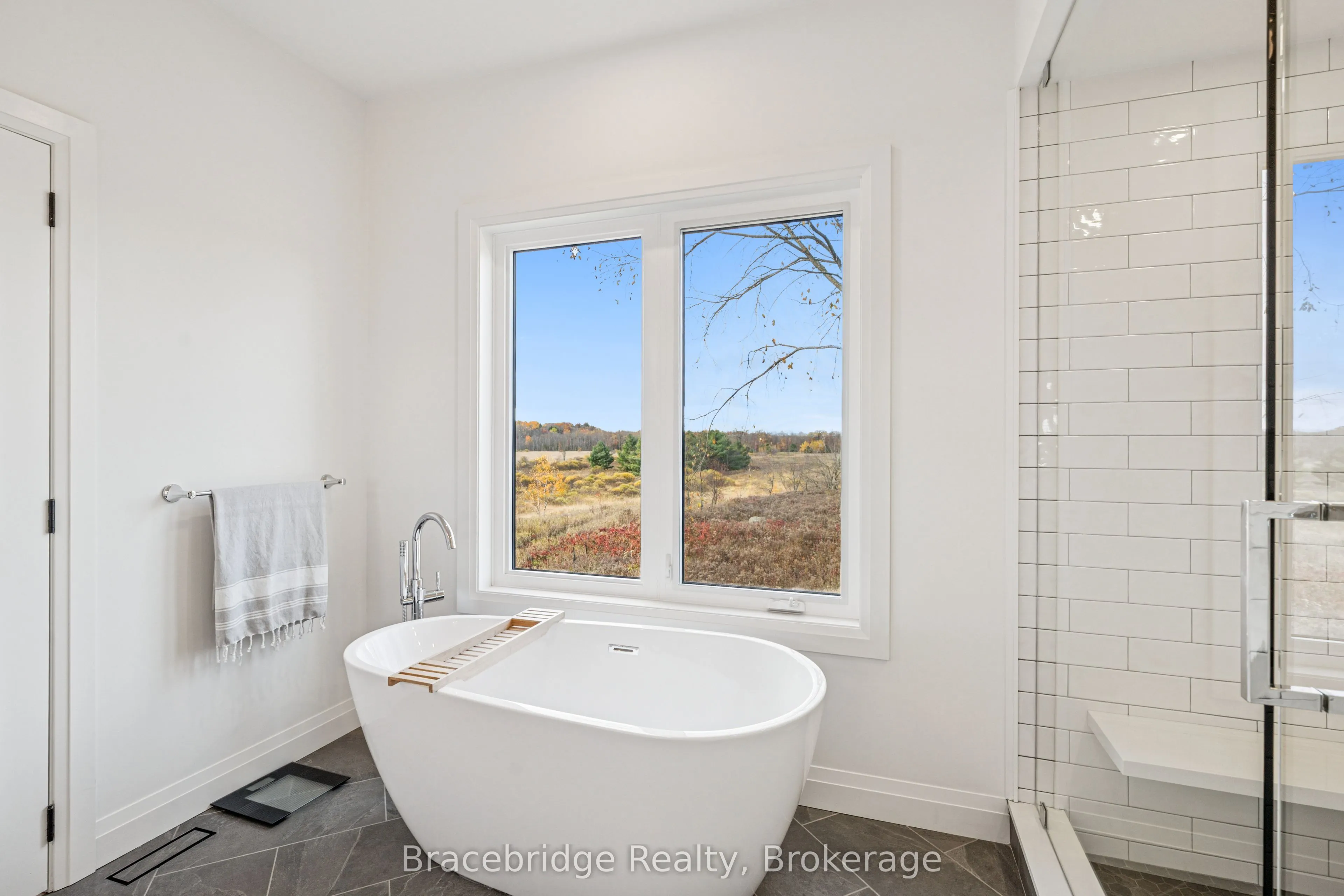 1006 Stephens Bay Road