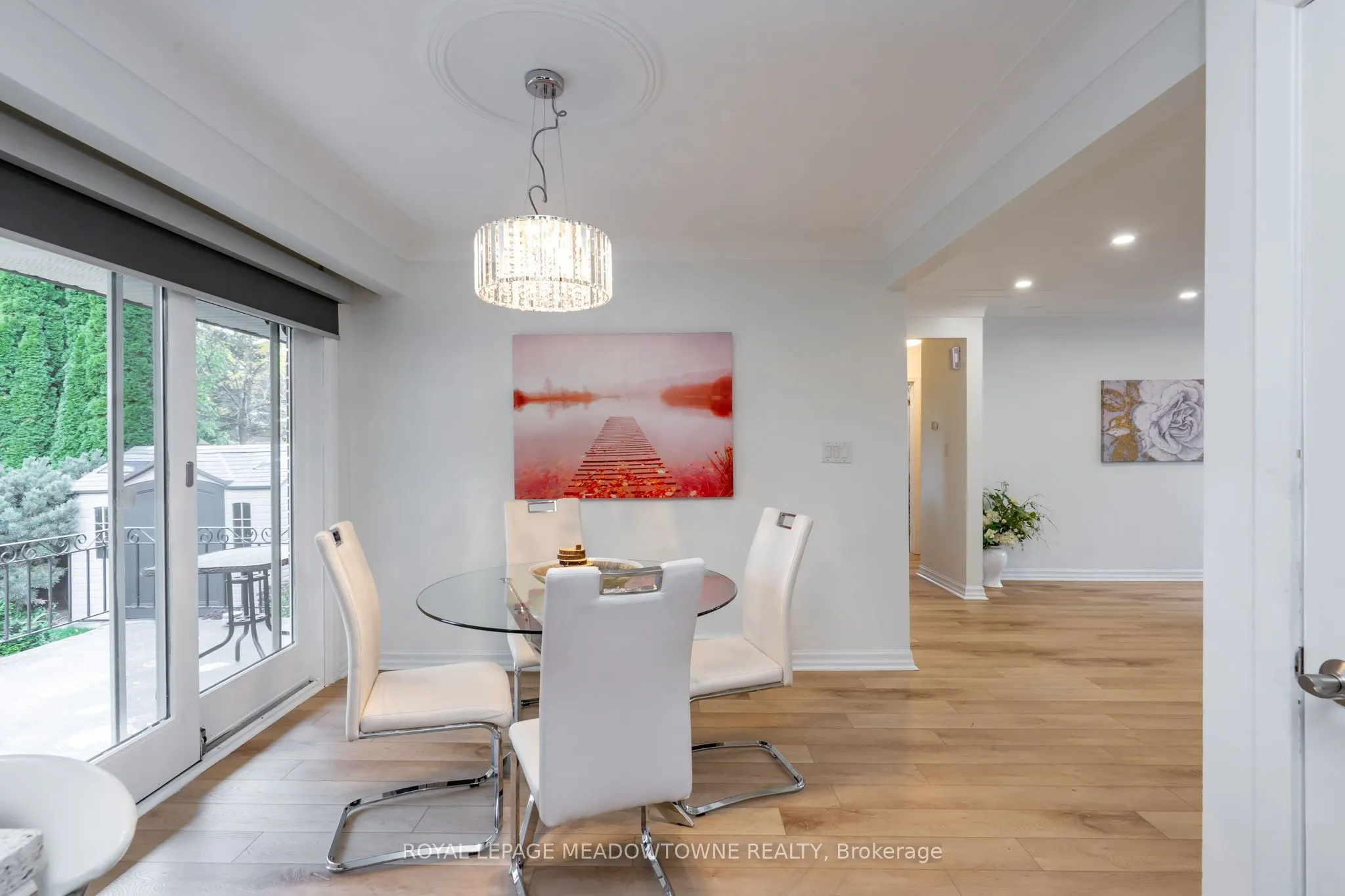 6256 Balmoral Avenue