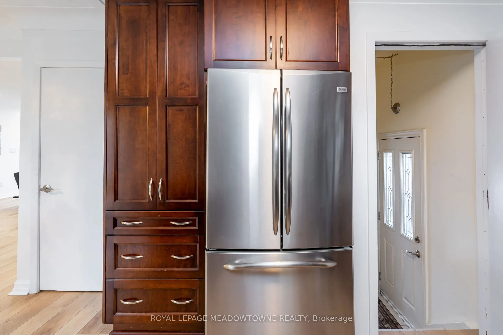 6256 Balmoral Avenue