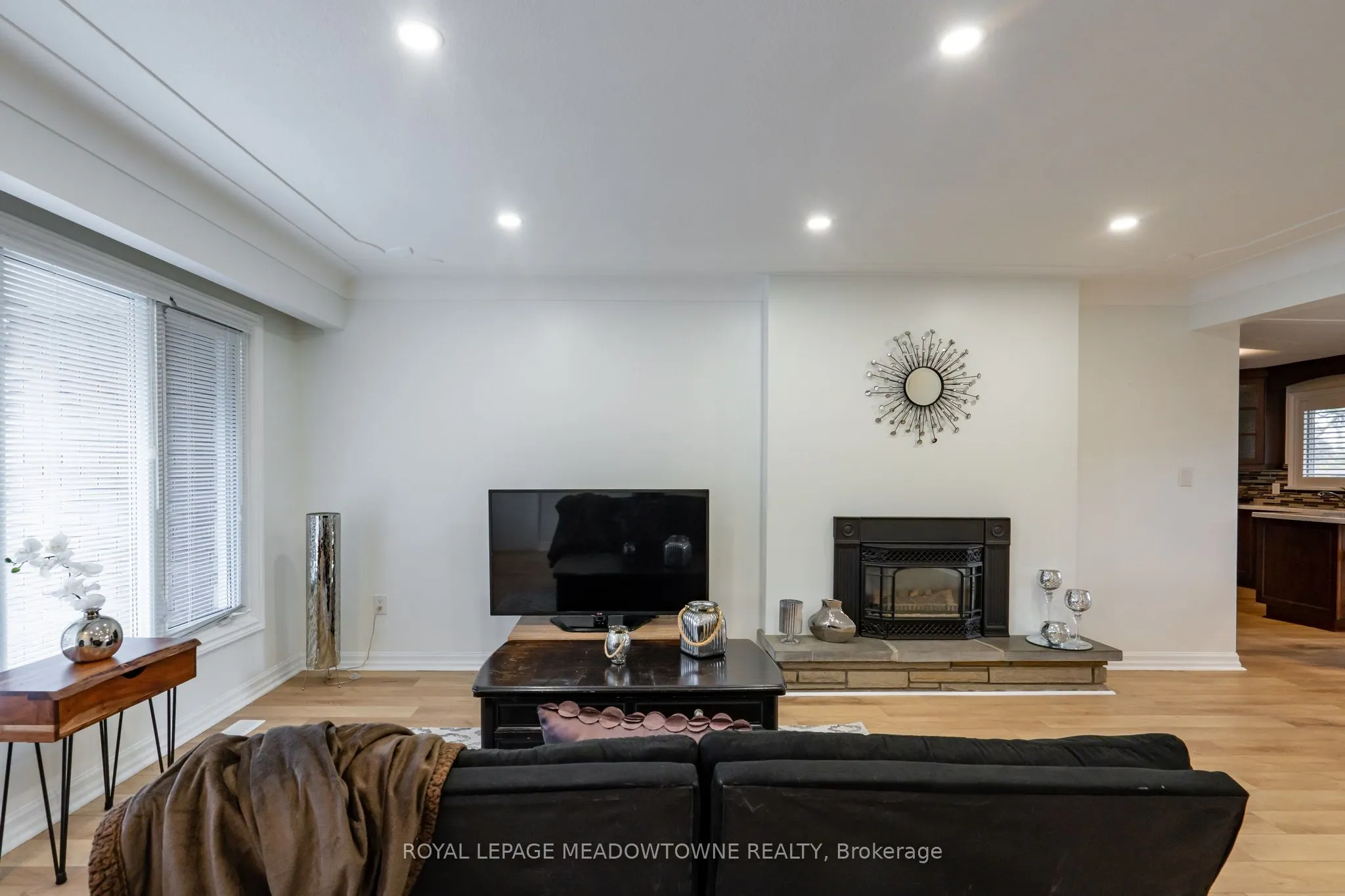 6256 Balmoral Avenue