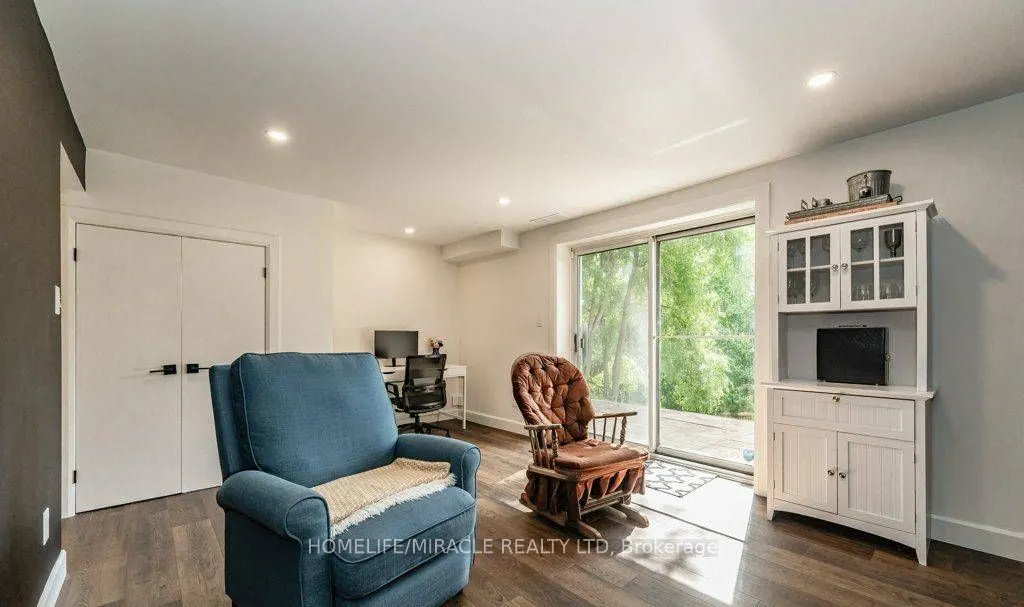 159 Old Carriage Drive