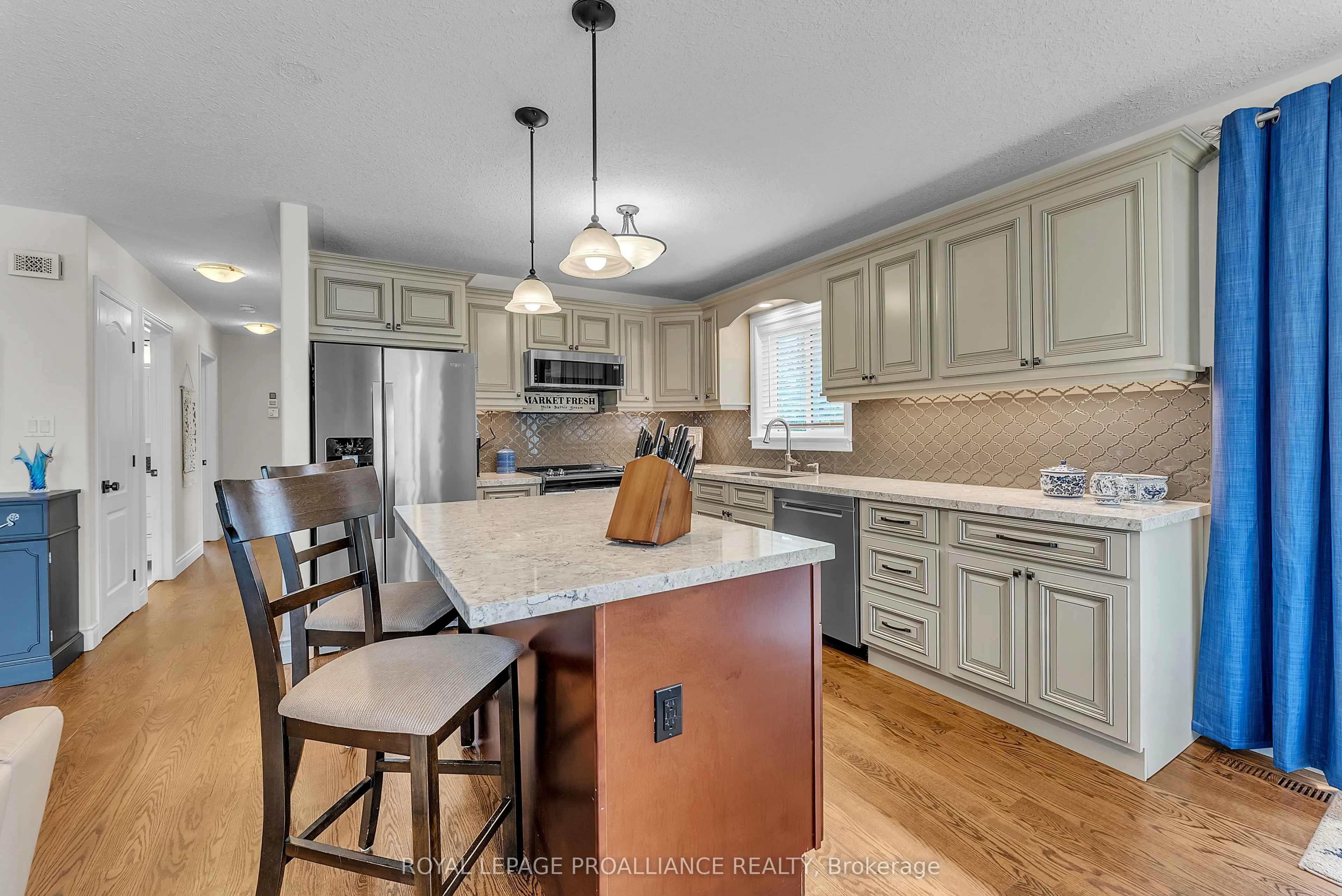 21859 Loyalist Parkway