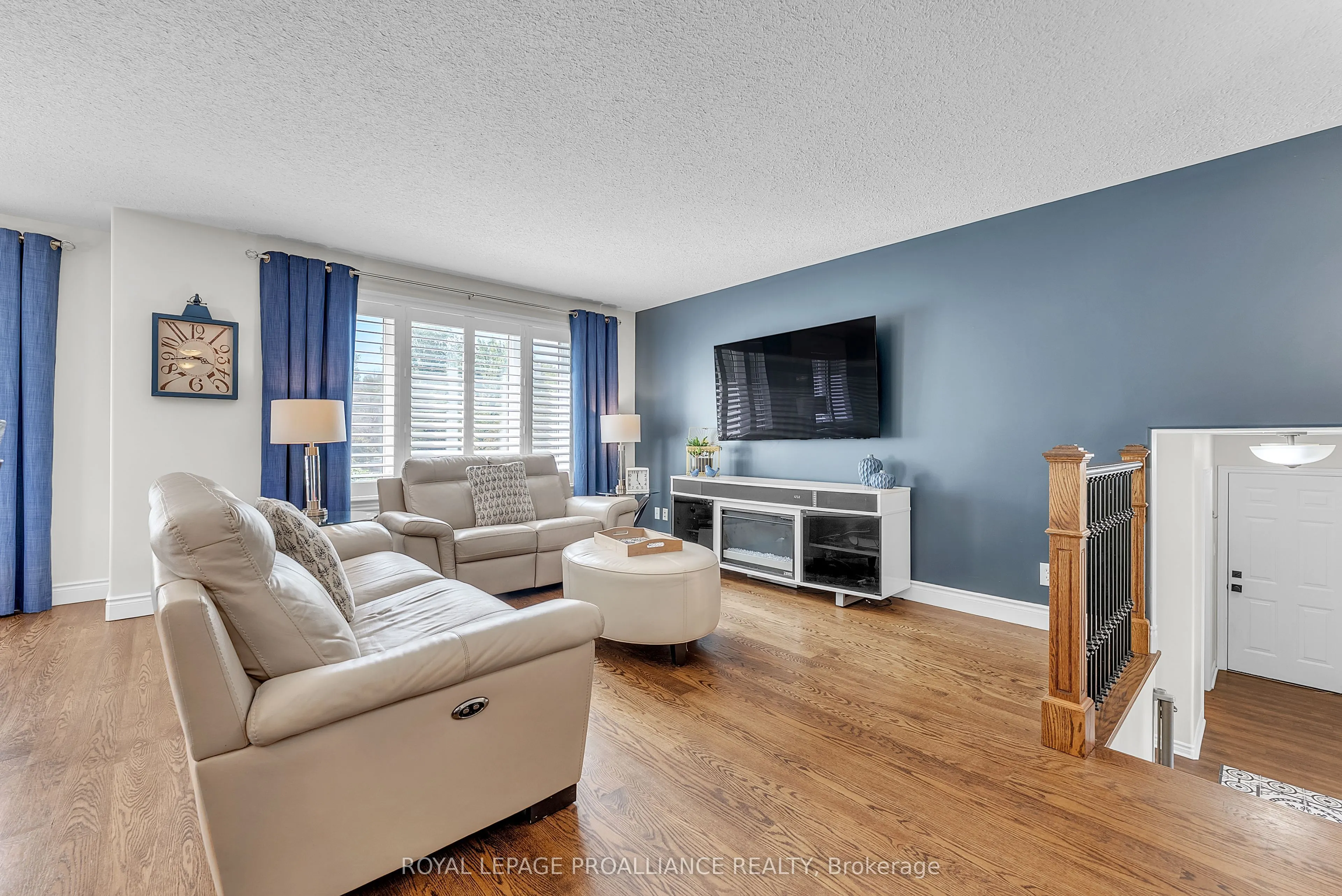 21859 Loyalist Parkway