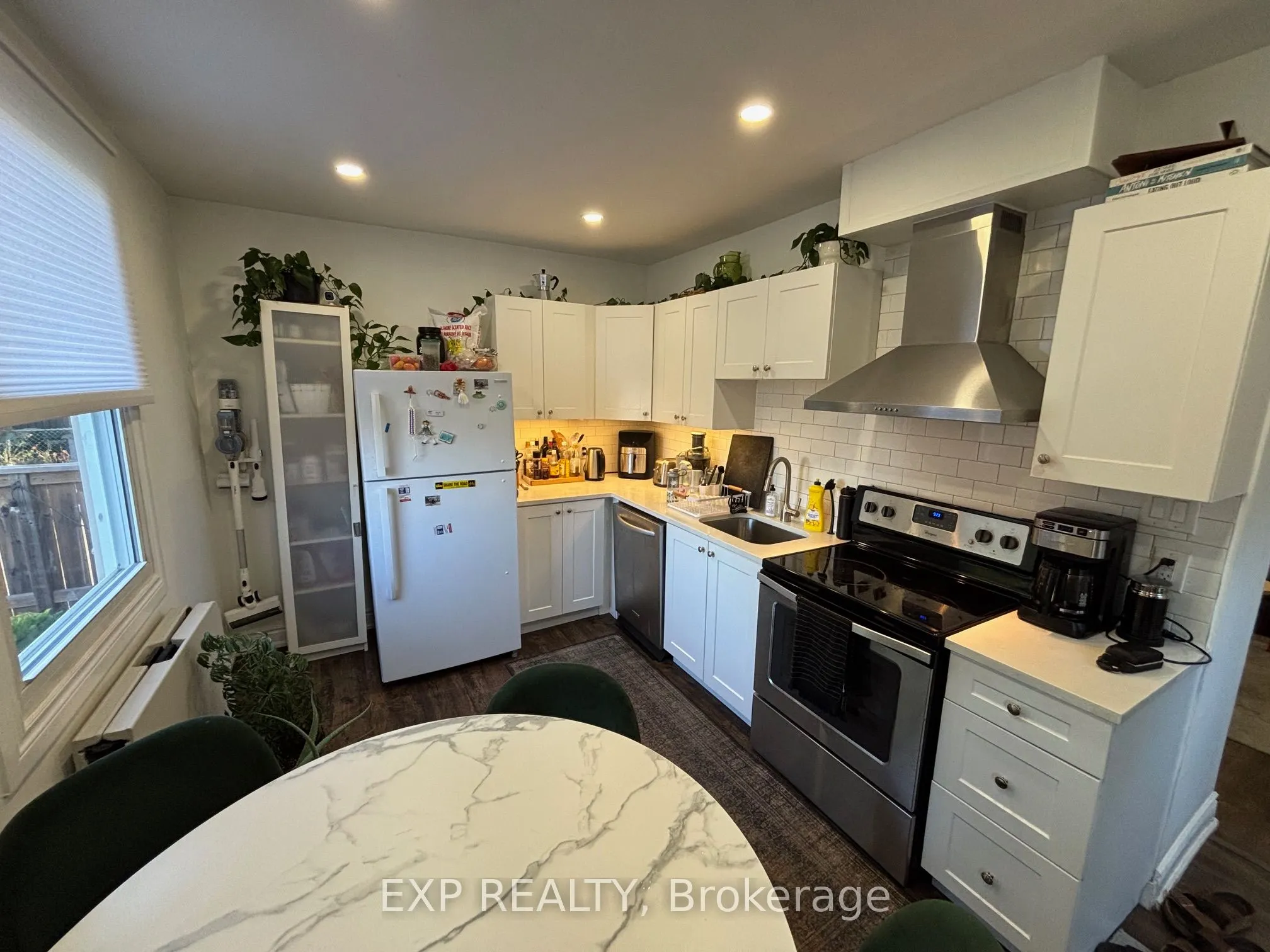 163 Wentworth Street N, #Main