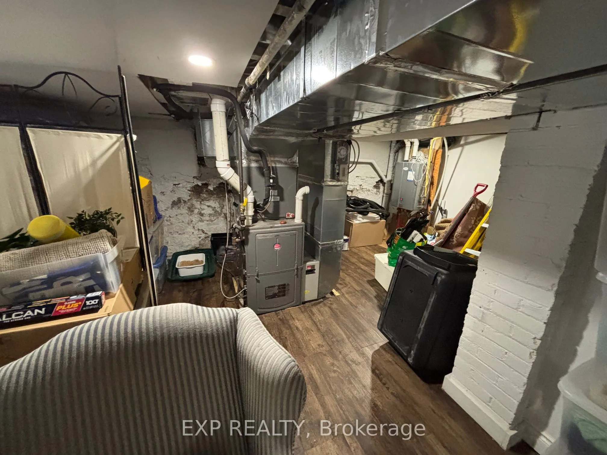 163 Wentworth Street N, #Main