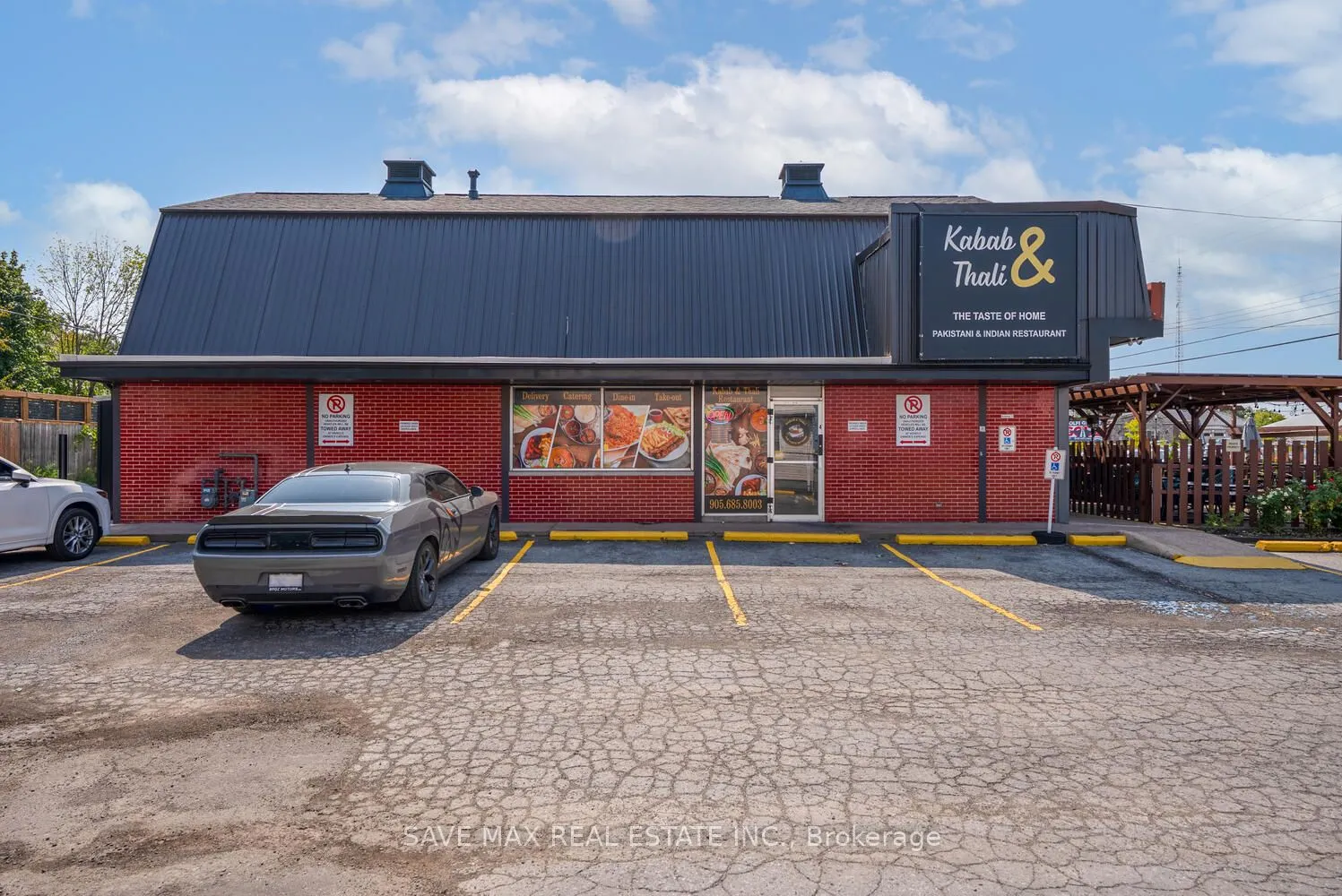 466 Merritt Street, #4