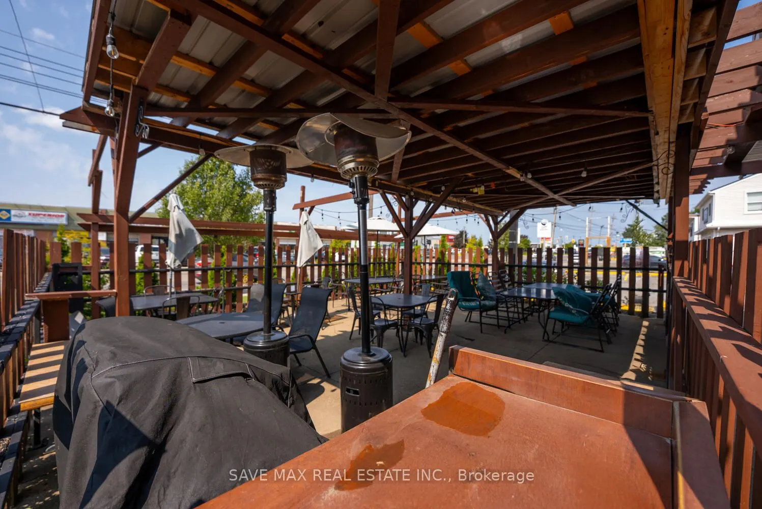 466 Merritt Street, #4