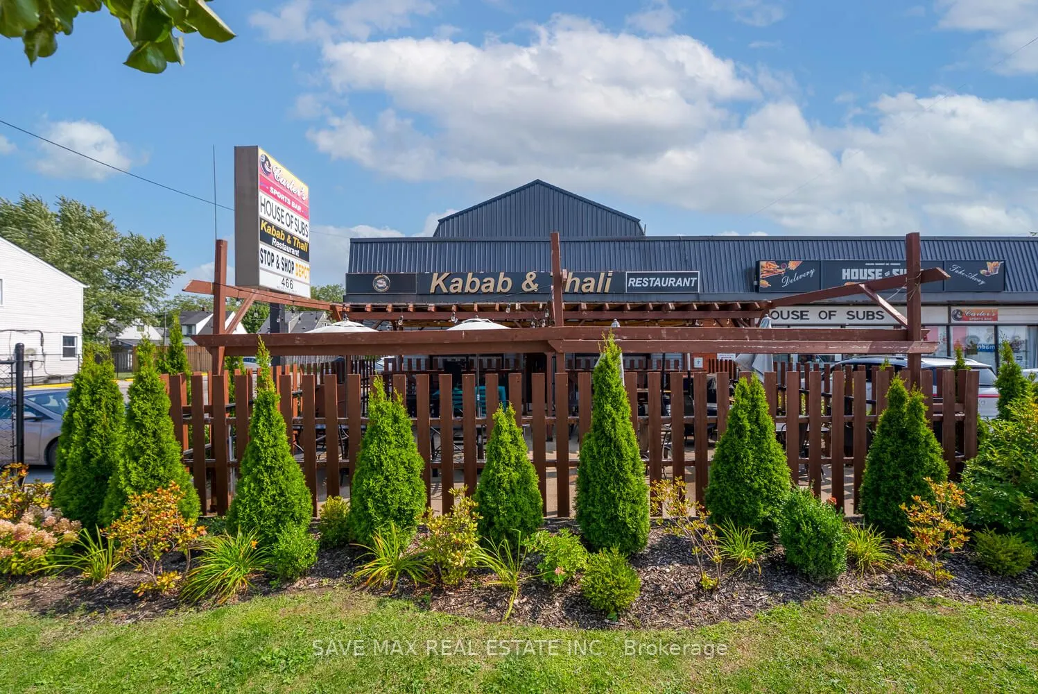 466 Merritt Street, #4