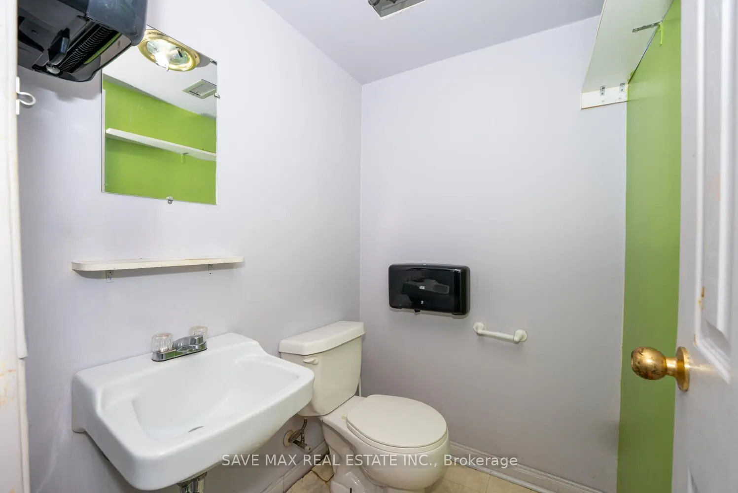 466 Merritt Street, #4