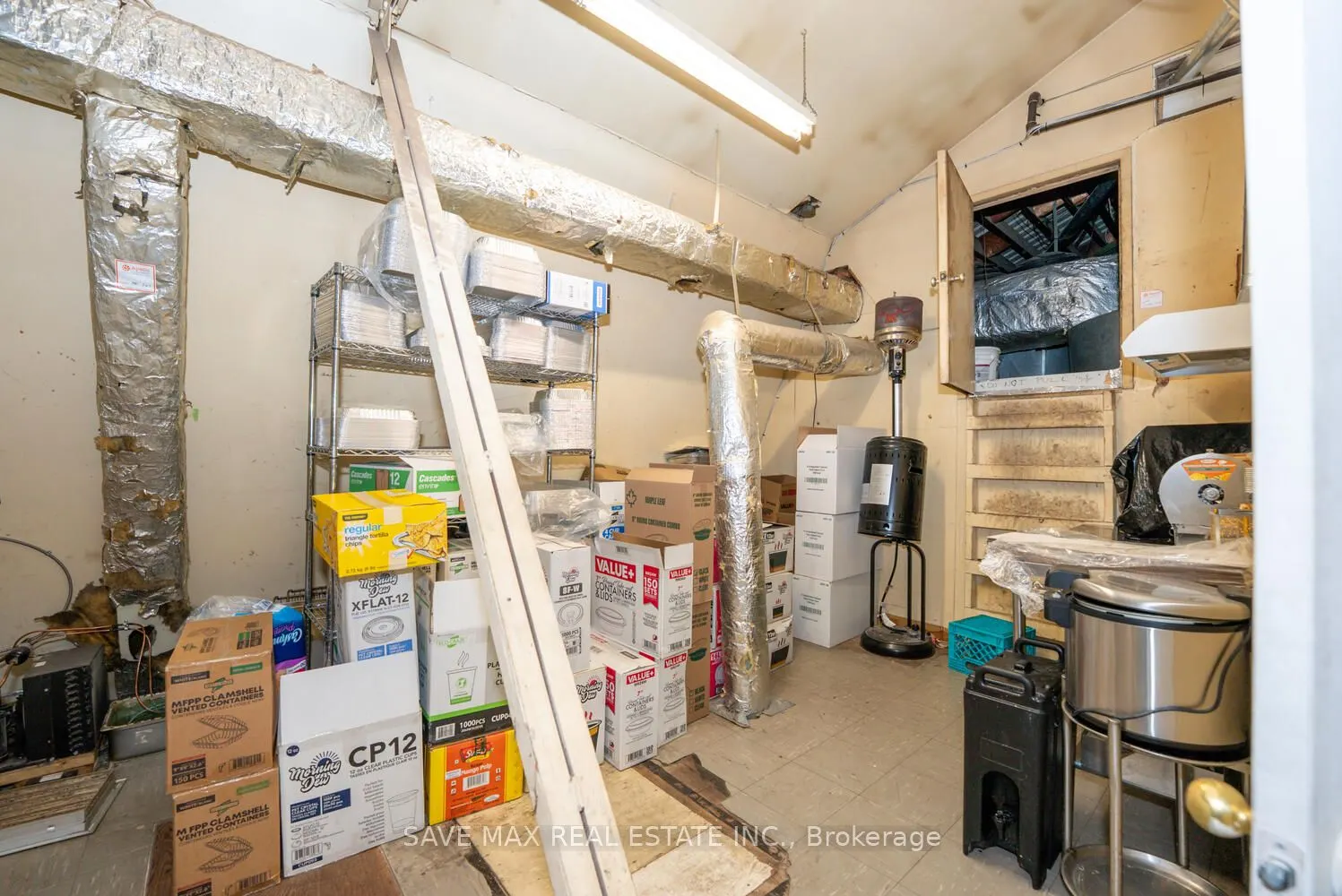 466 Merritt Street, #4