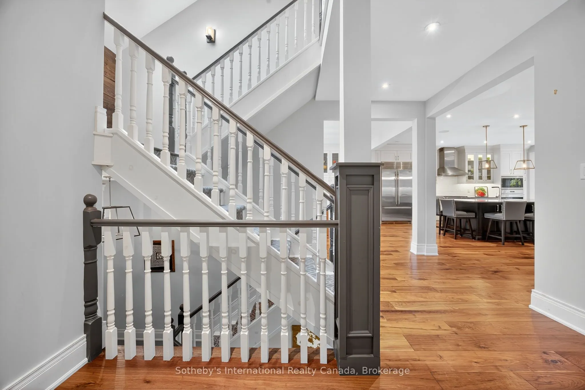 112 Arrowhead Crescent