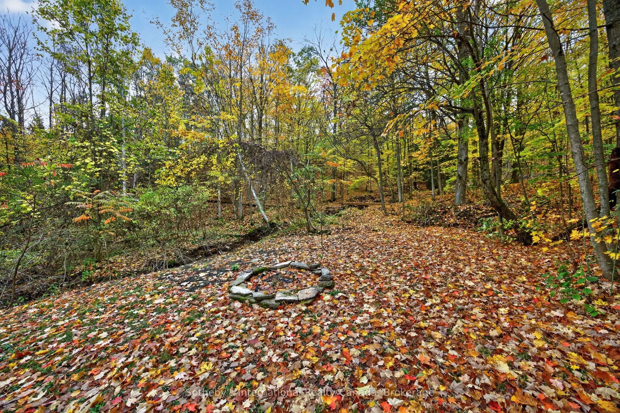 112 Arrowhead Crescent