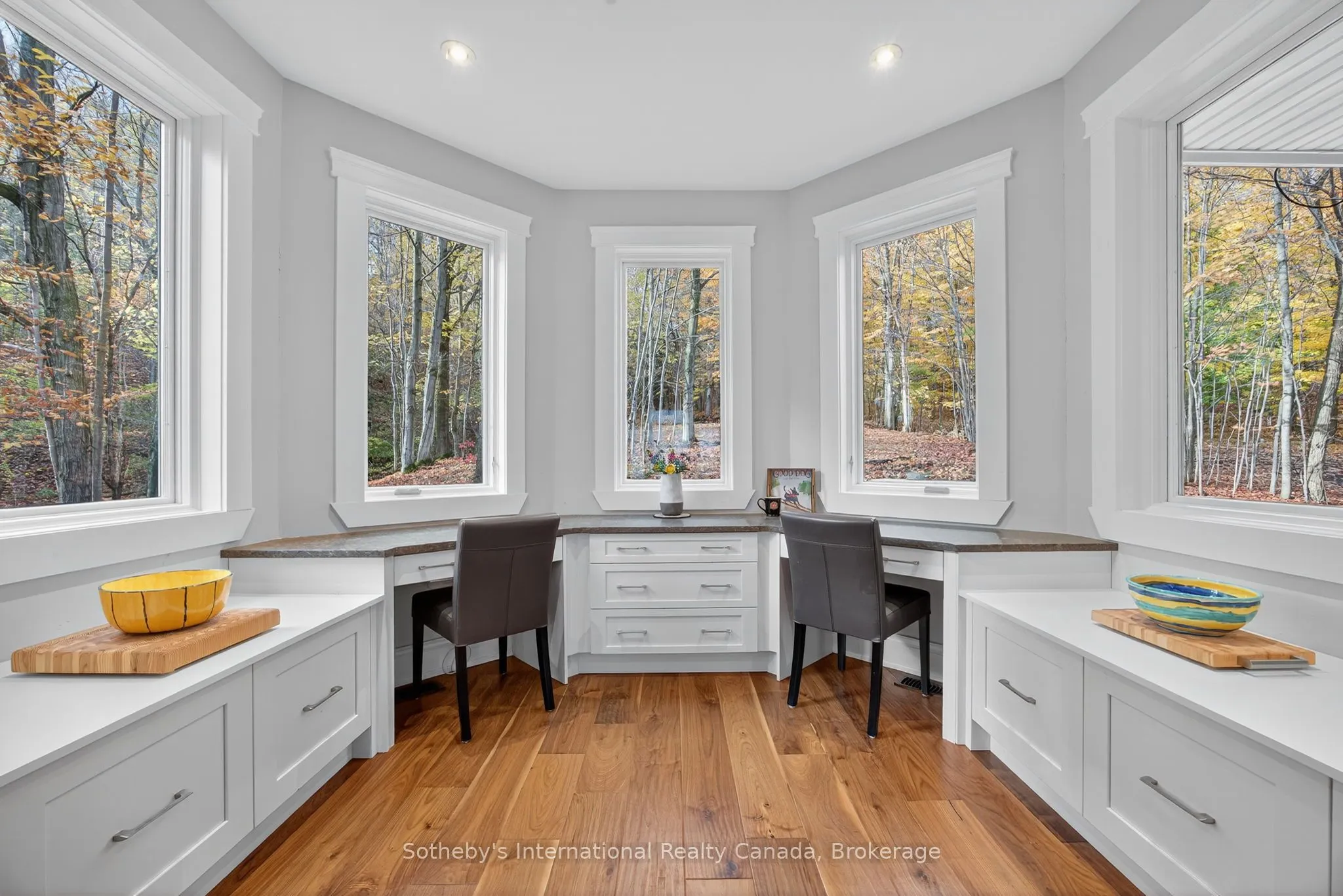 112 Arrowhead Crescent