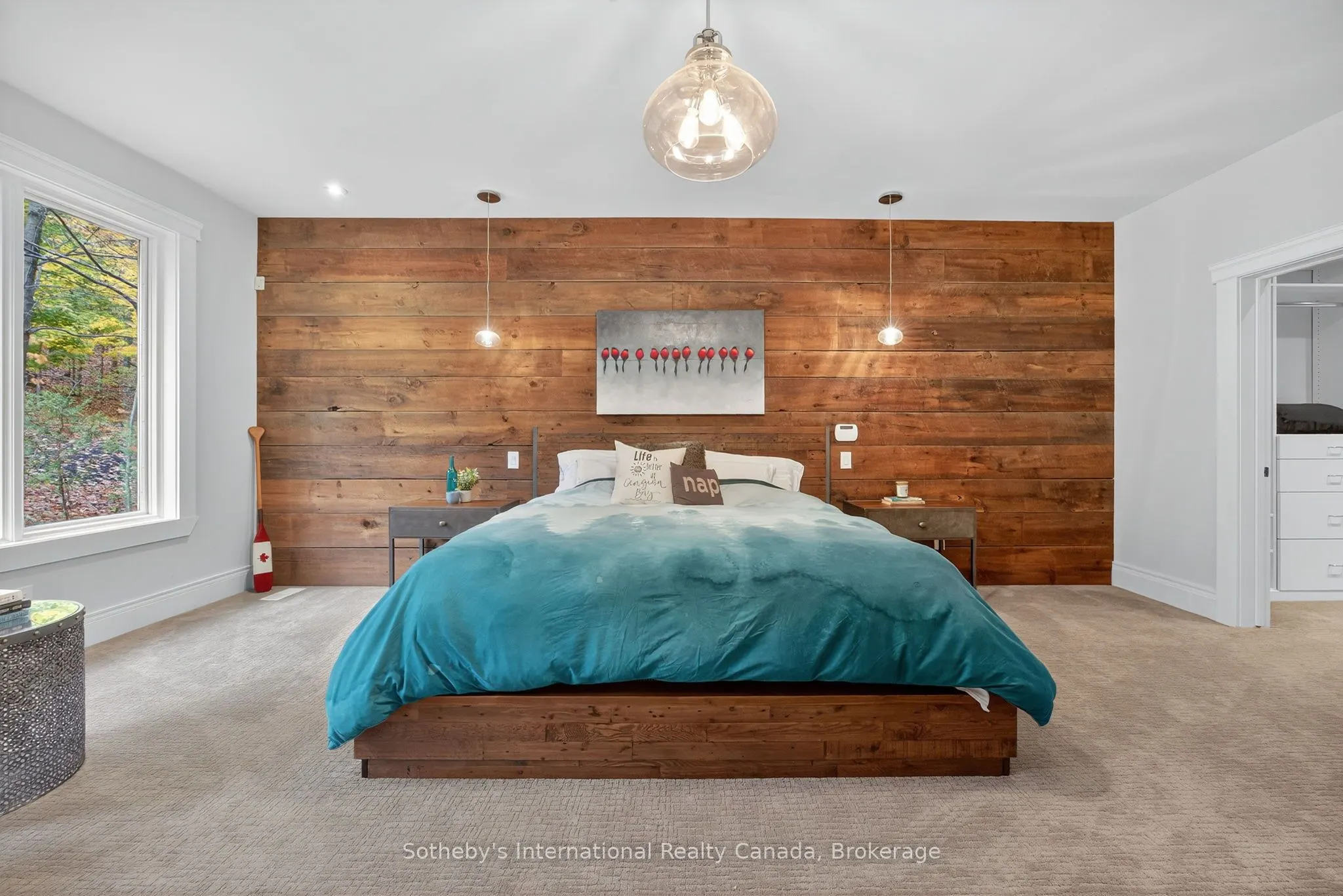 112 Arrowhead Crescent