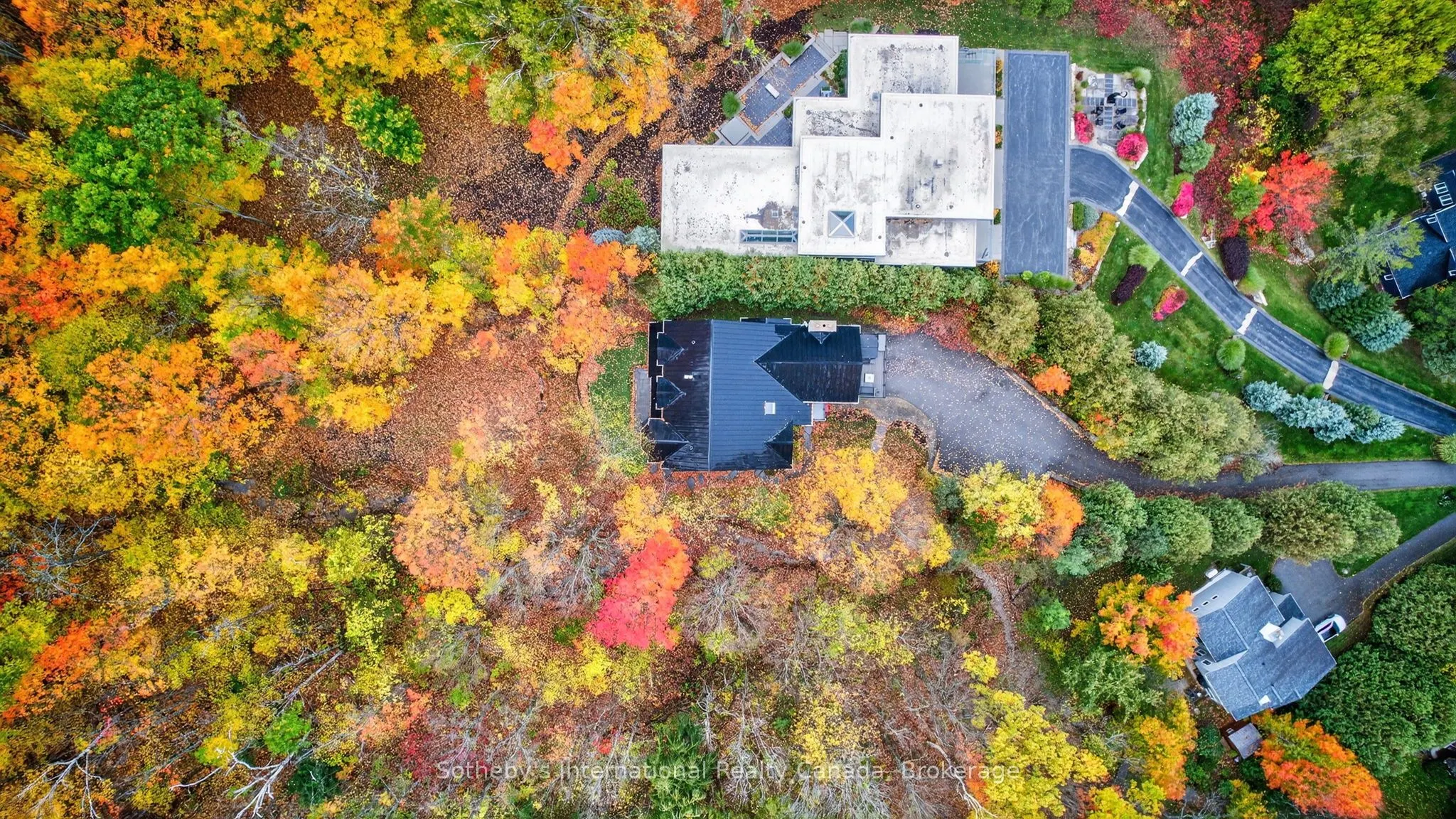 112 Arrowhead Crescent