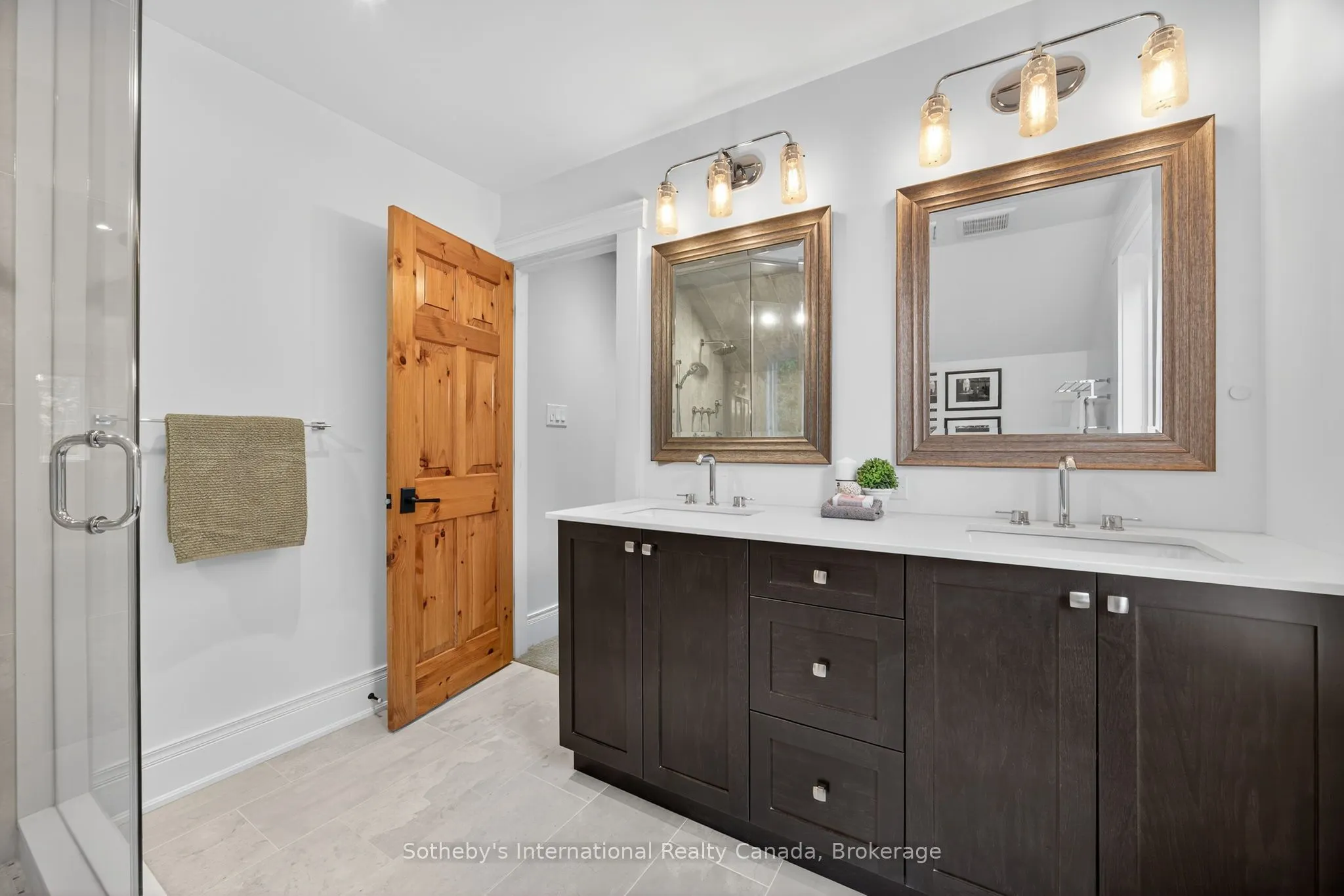 112 Arrowhead Crescent