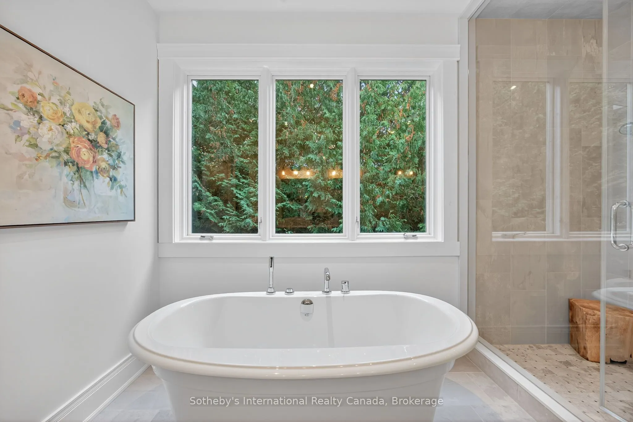 112 Arrowhead Crescent