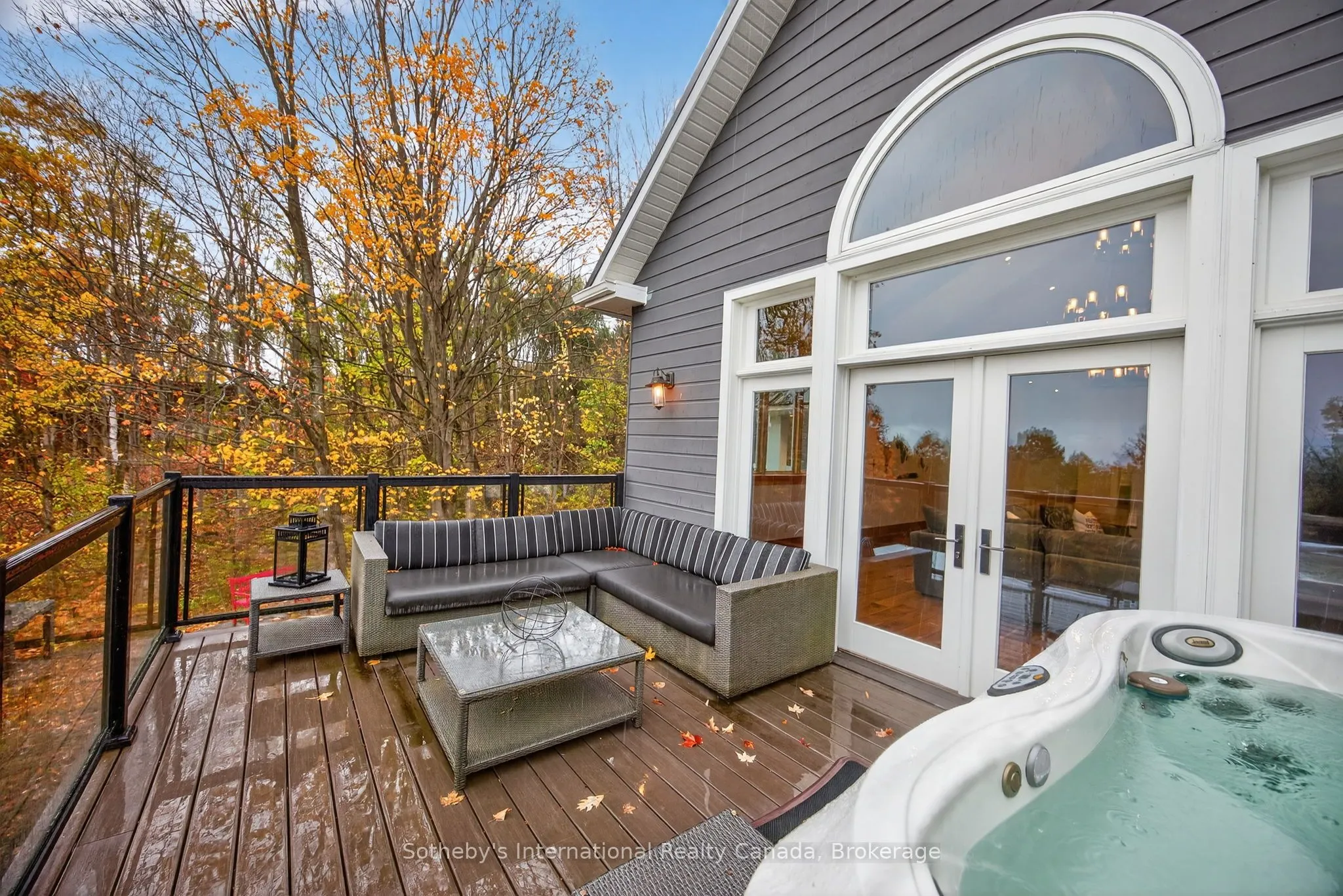 112 Arrowhead Crescent