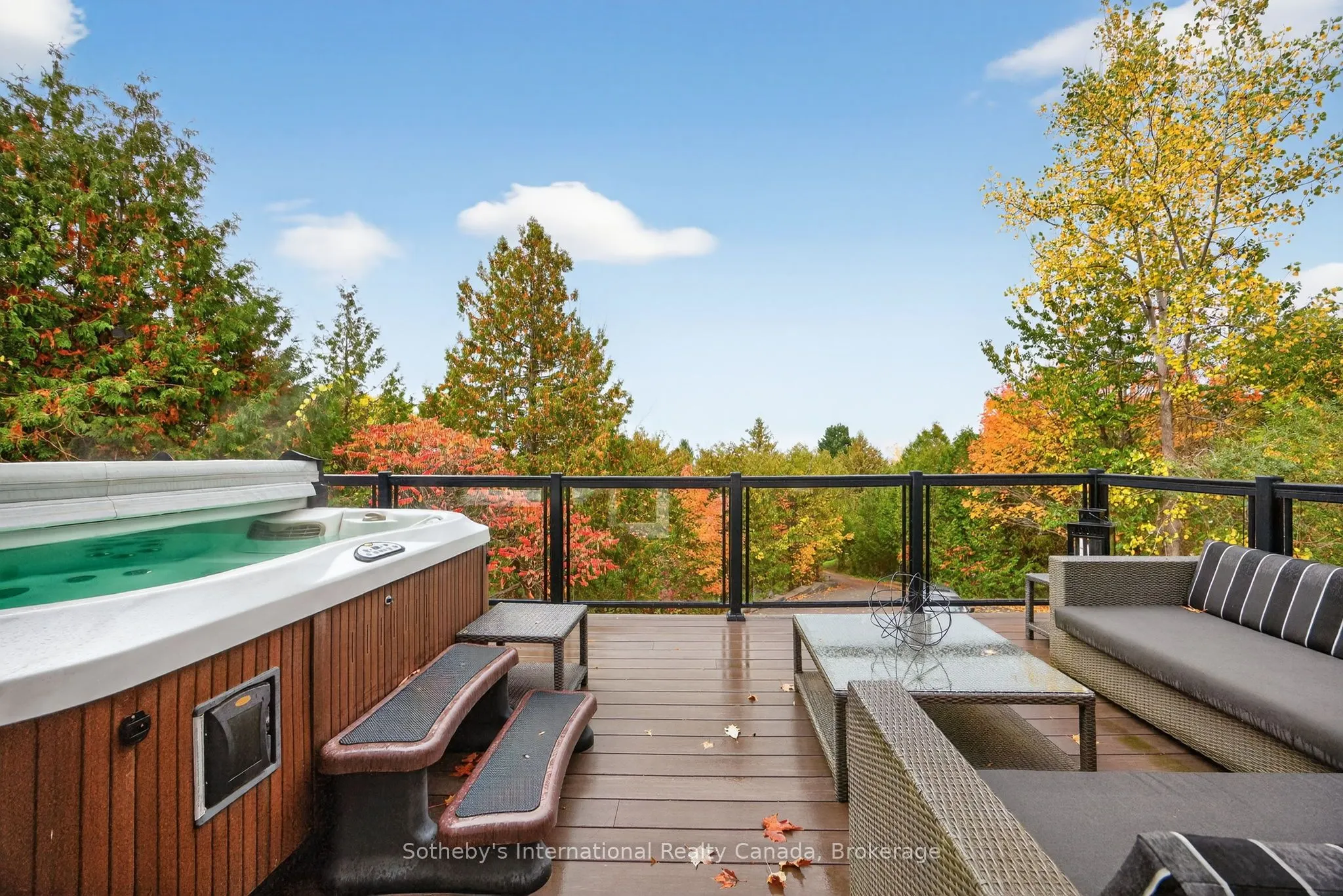 112 Arrowhead Crescent