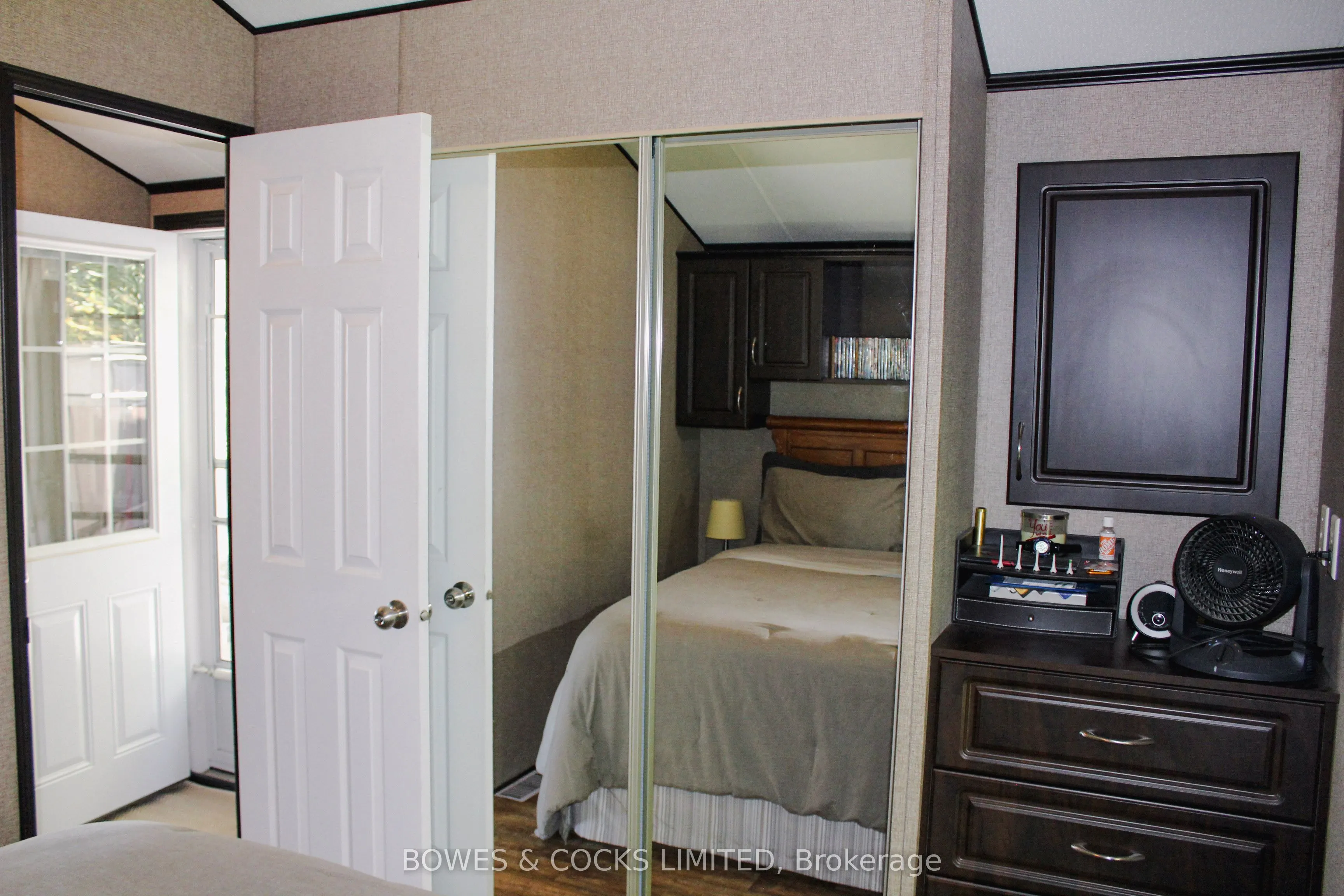 1235 Villiers Line, #LAW 14