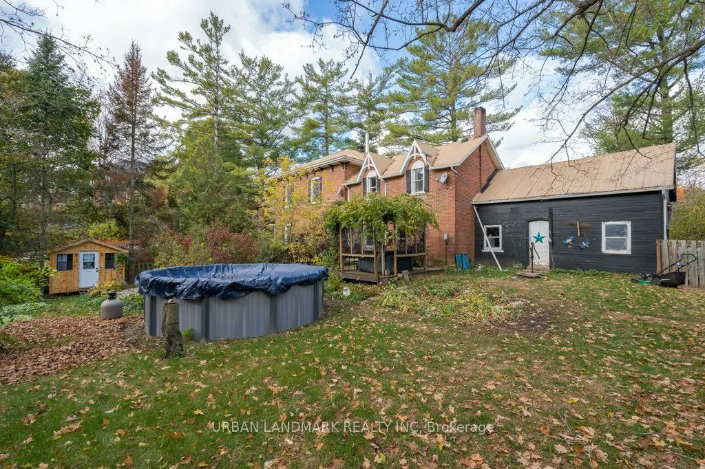 49 Prince Albert Street E