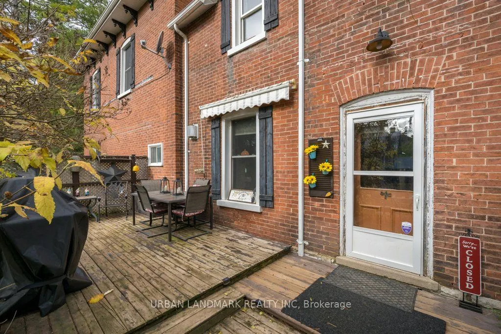 49 Prince Albert Street E