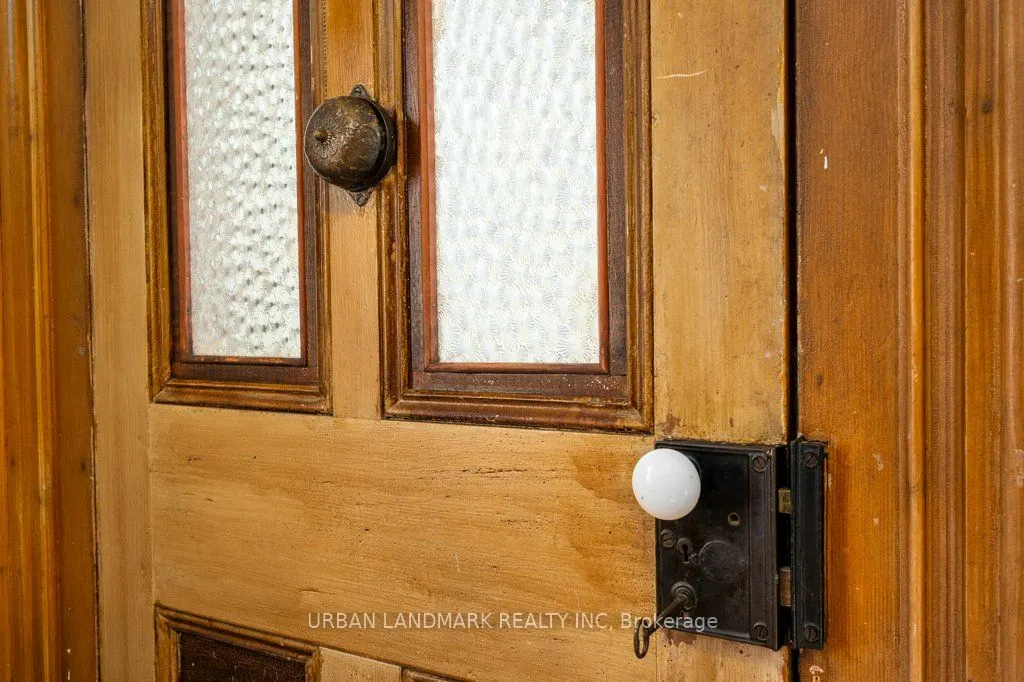 49 Prince Albert Street E