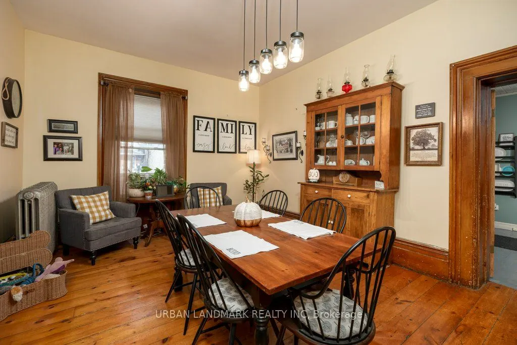 49 Prince Albert Street E