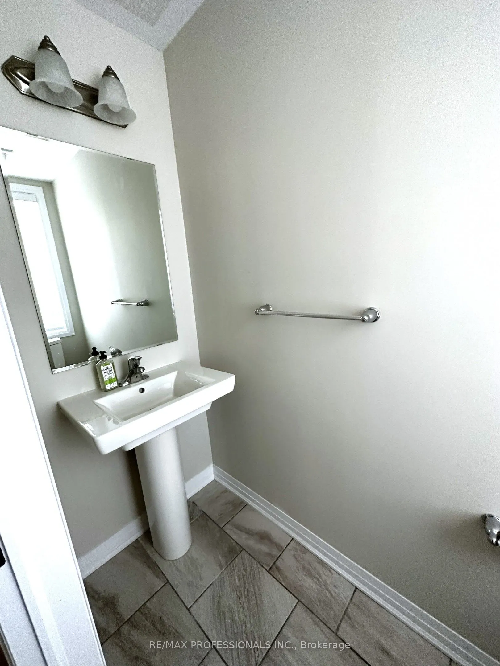 25 Isherwood Avenue, #C35