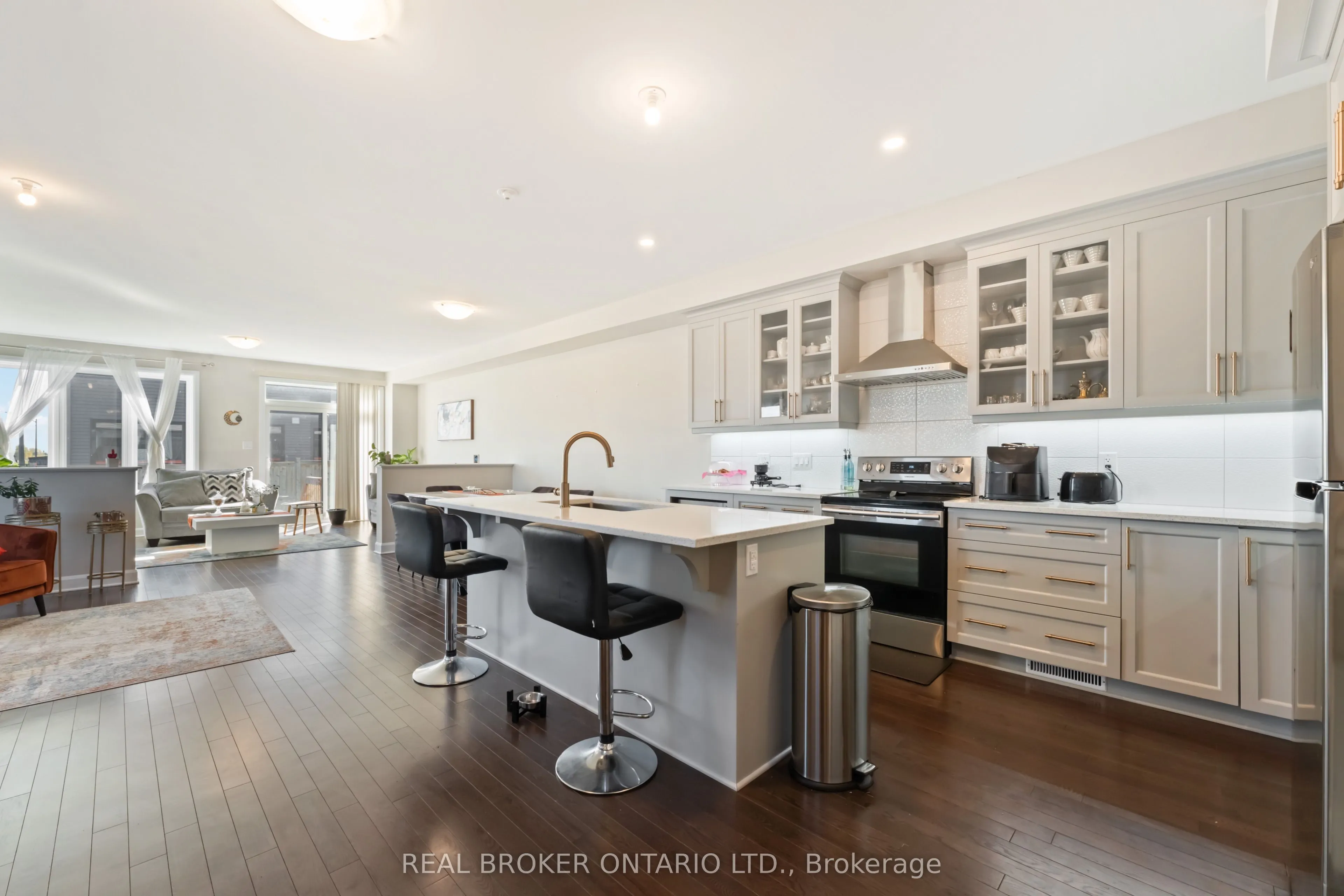 675 Taliesin Crescent