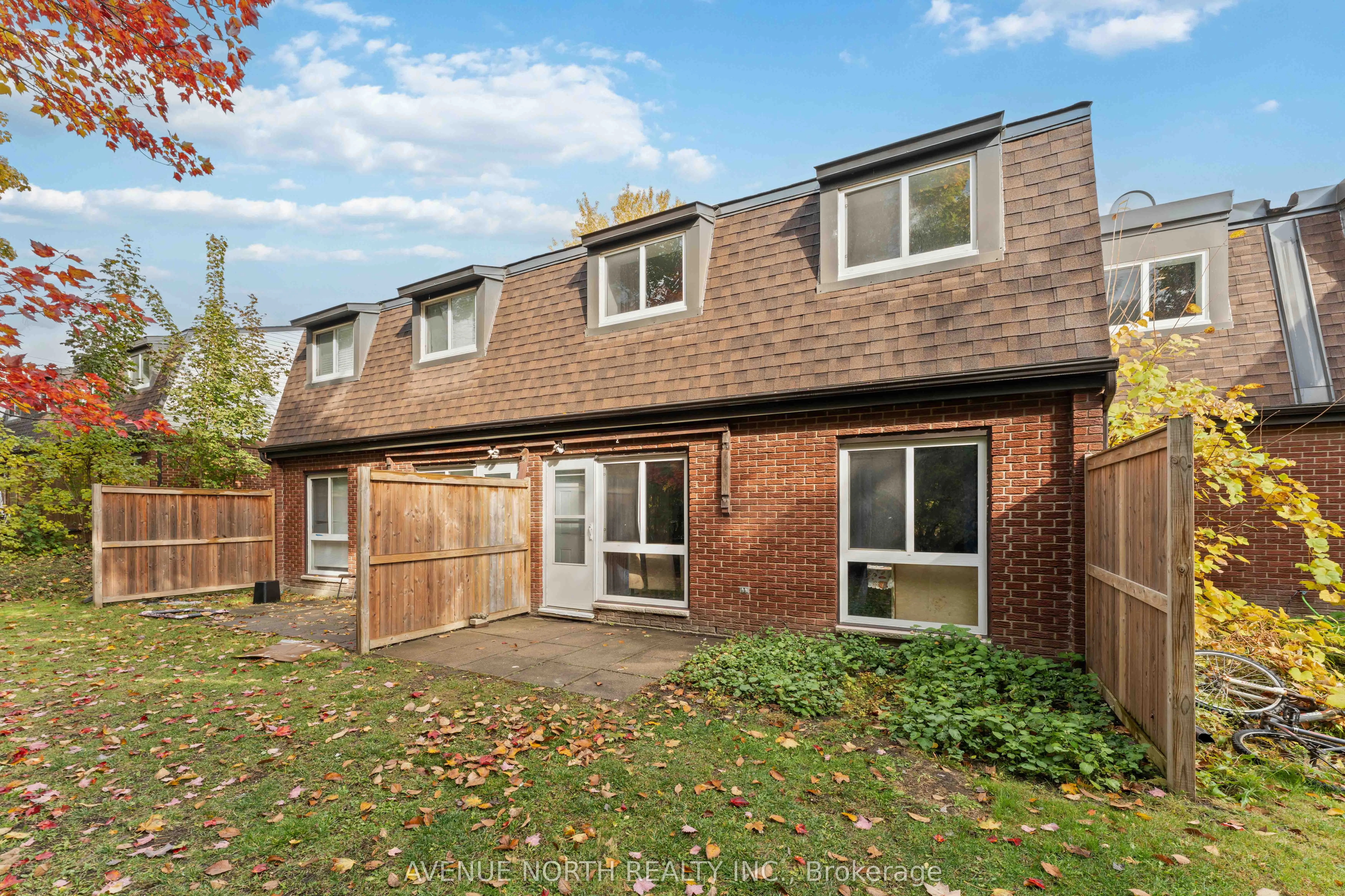 2080 Ogilvie Road, #11K