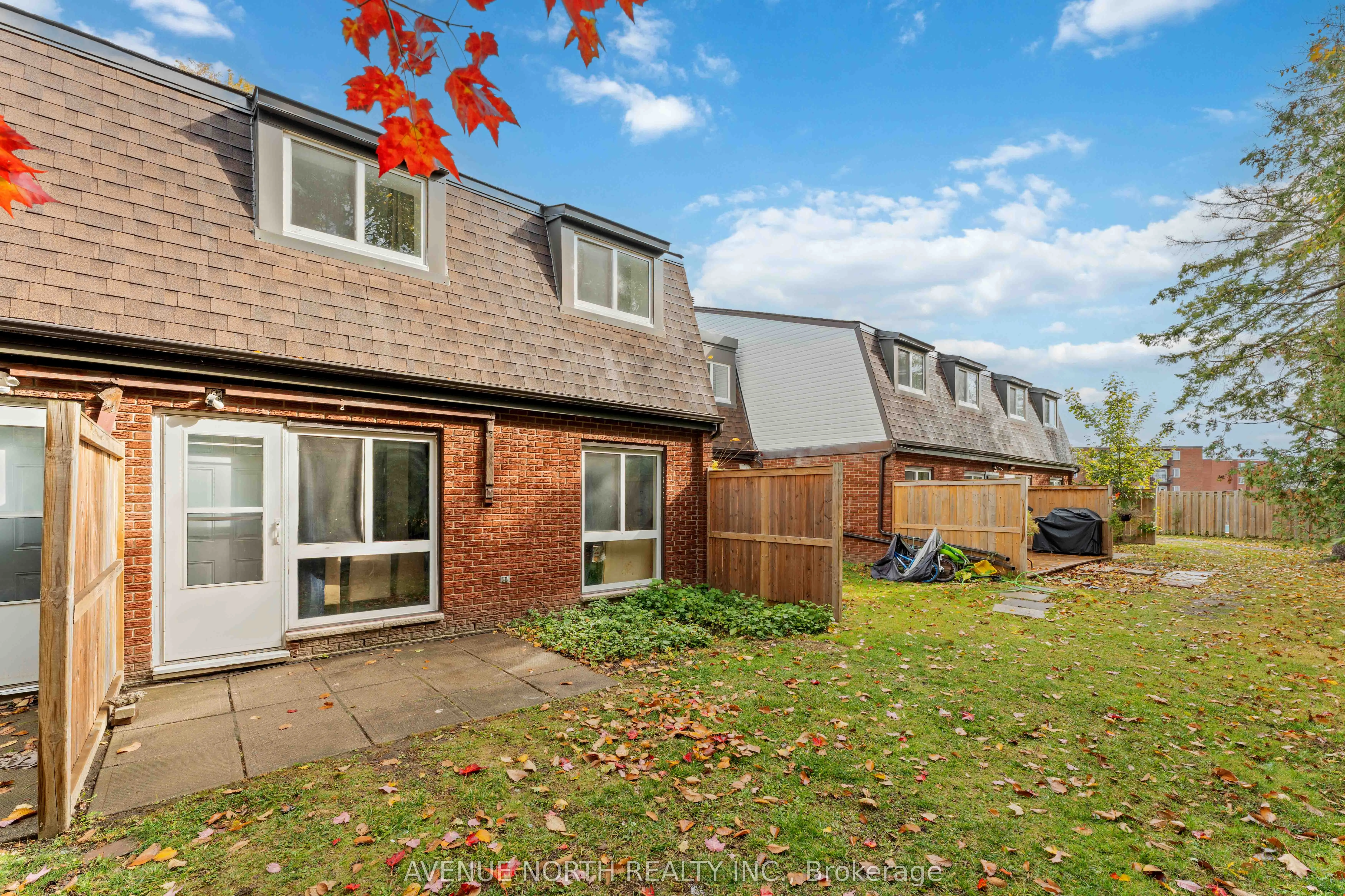 2080 Ogilvie Road, #11K