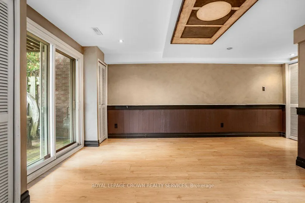 295 Water Street, #171