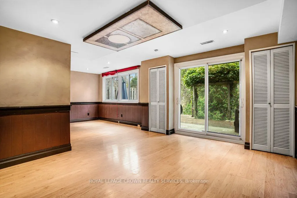 295 Water Street, #171