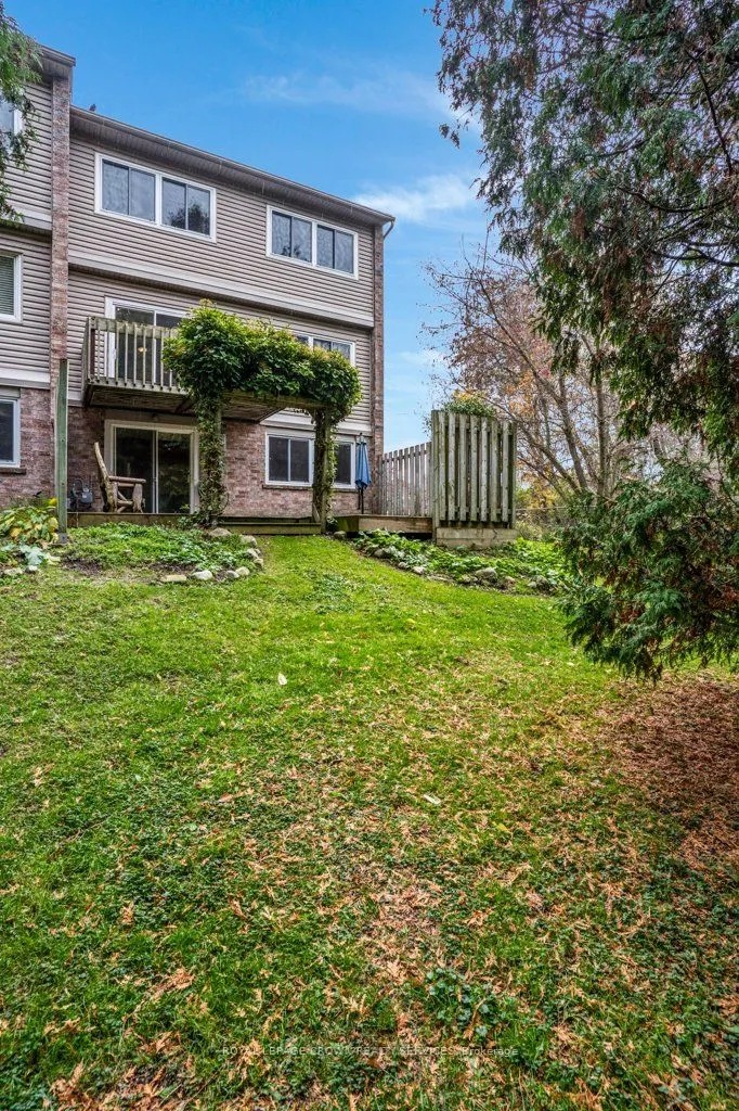 295 Water Street, #171