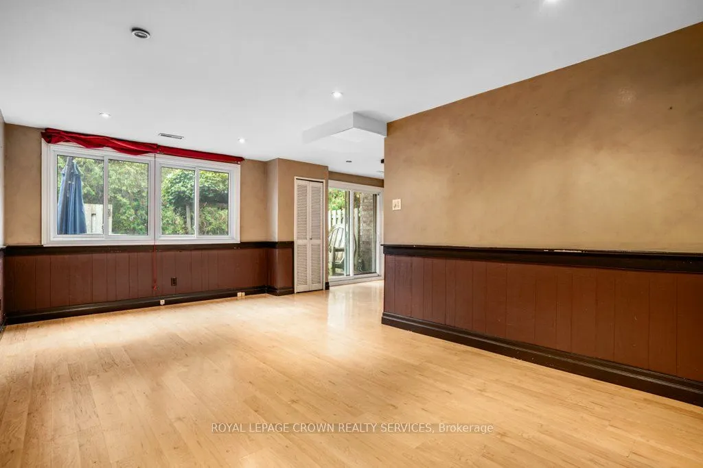 295 Water Street, #171